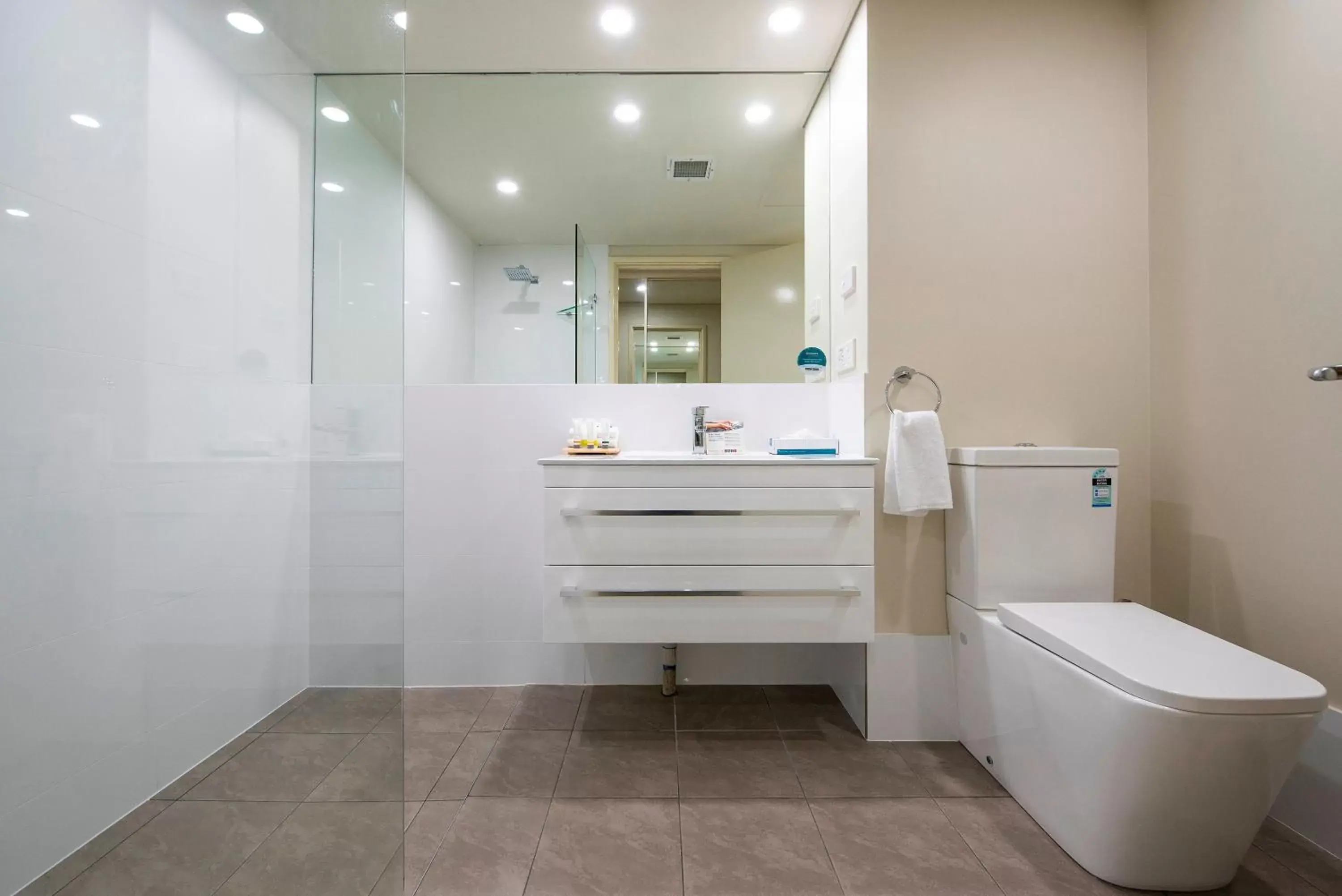 Bathroom in Quality Resort Sorrento Beach