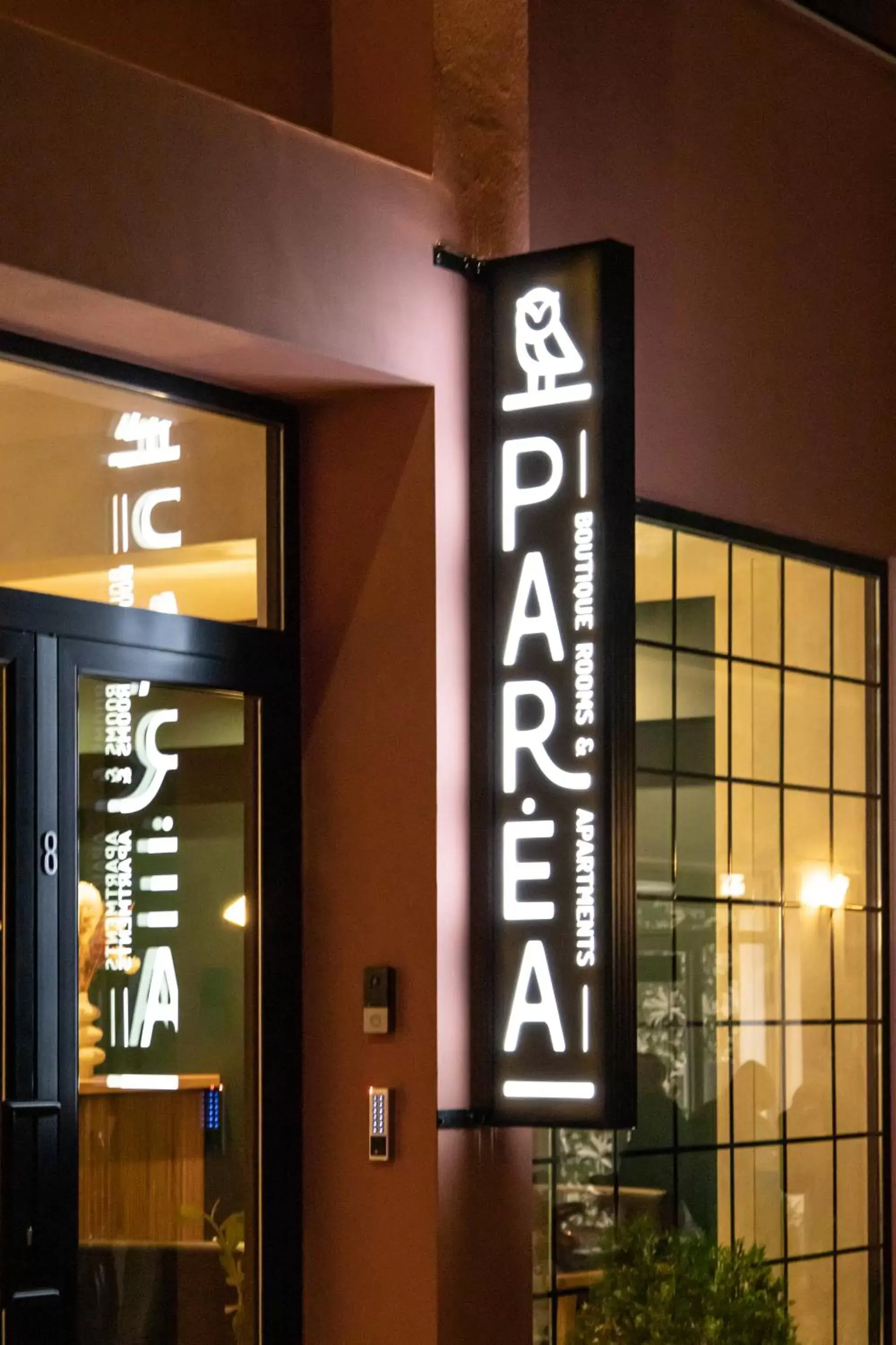 Property building in PAREA Athens Property building in PAREA Athens