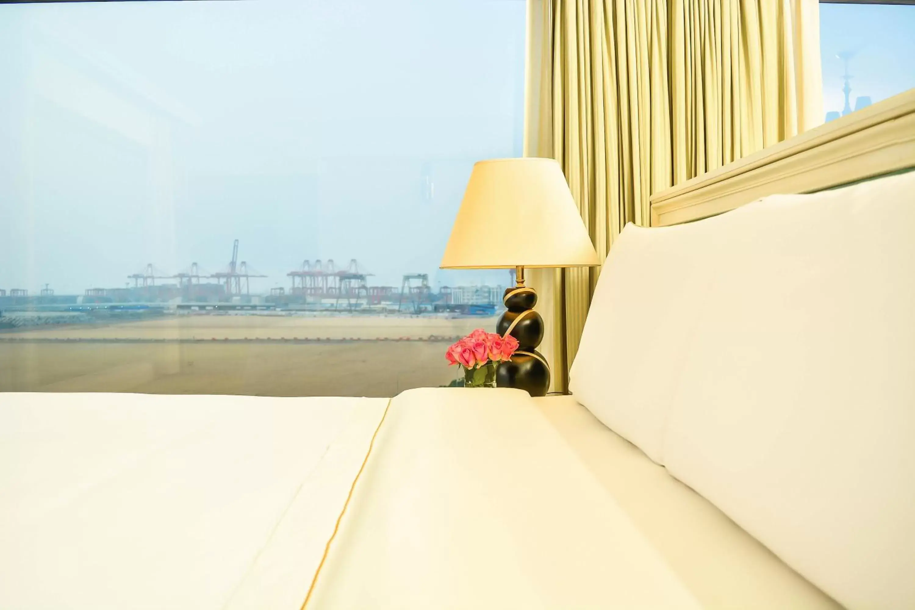 View (from property/room), Bed in The Kingsbury Colombo View (from property/room), Bed in The Kingsbury Colombo