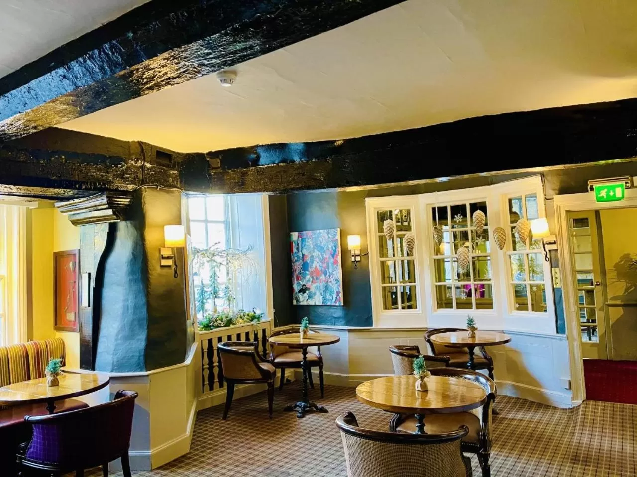 Lounge or bar in Macdonald Bear Hotel