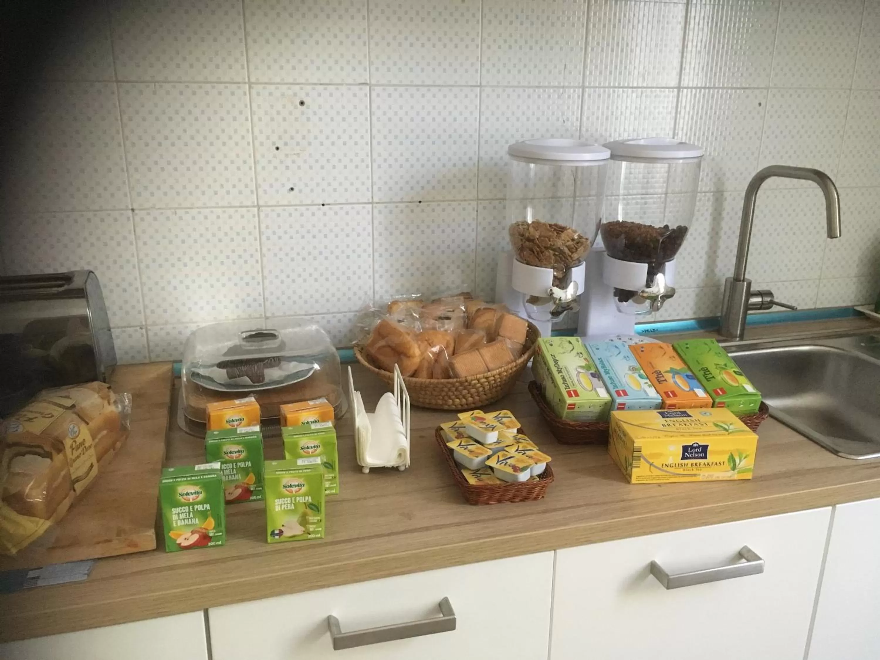 Buffet breakfast in La Magnolia