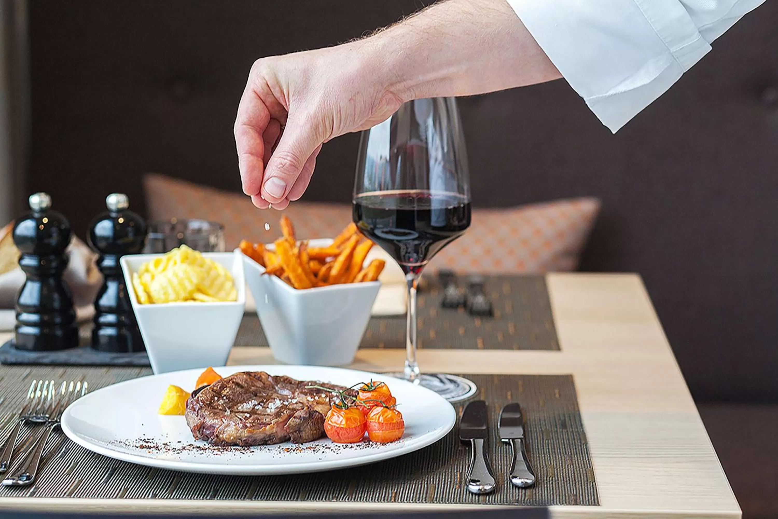 Restaurant/places to eat in Hilton Garden Inn Zurich Limmattal