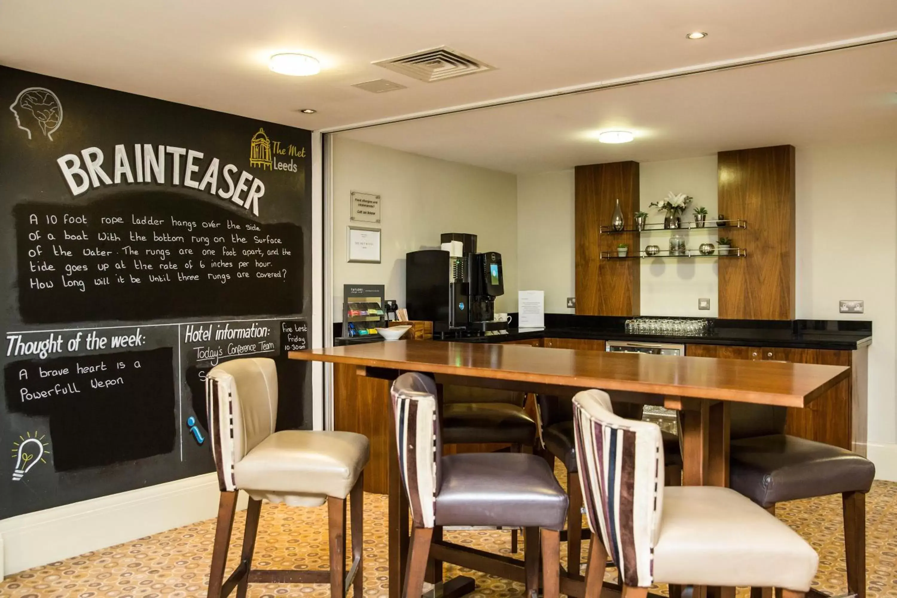 Meeting/conference room, Restaurant/Places to Eat in The Met Hotel Leeds