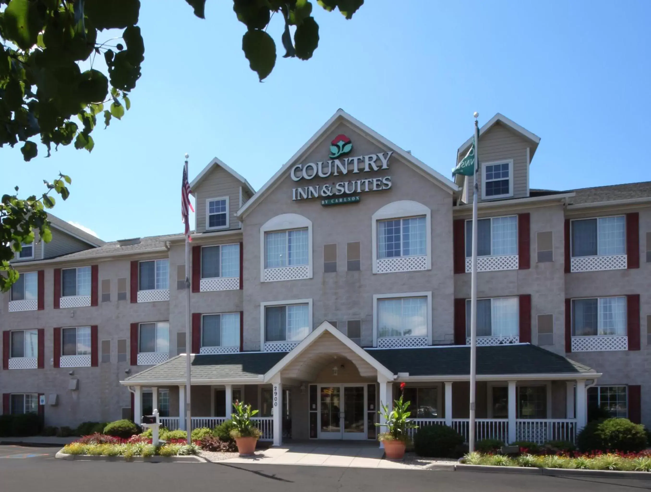 Facade/entrance, Property Building in Country Inn & Suites by Radisson, Big Flats (Elmira), NY