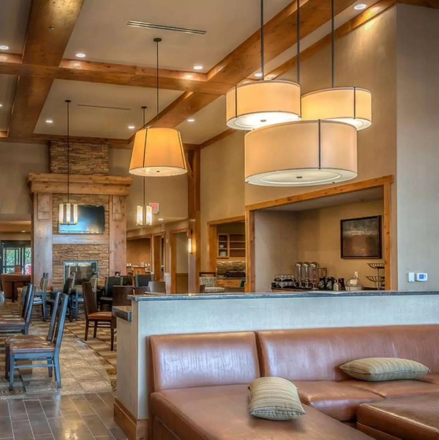 Dining area, Lounge/Bar in Homewood Suites by Hilton, Durango