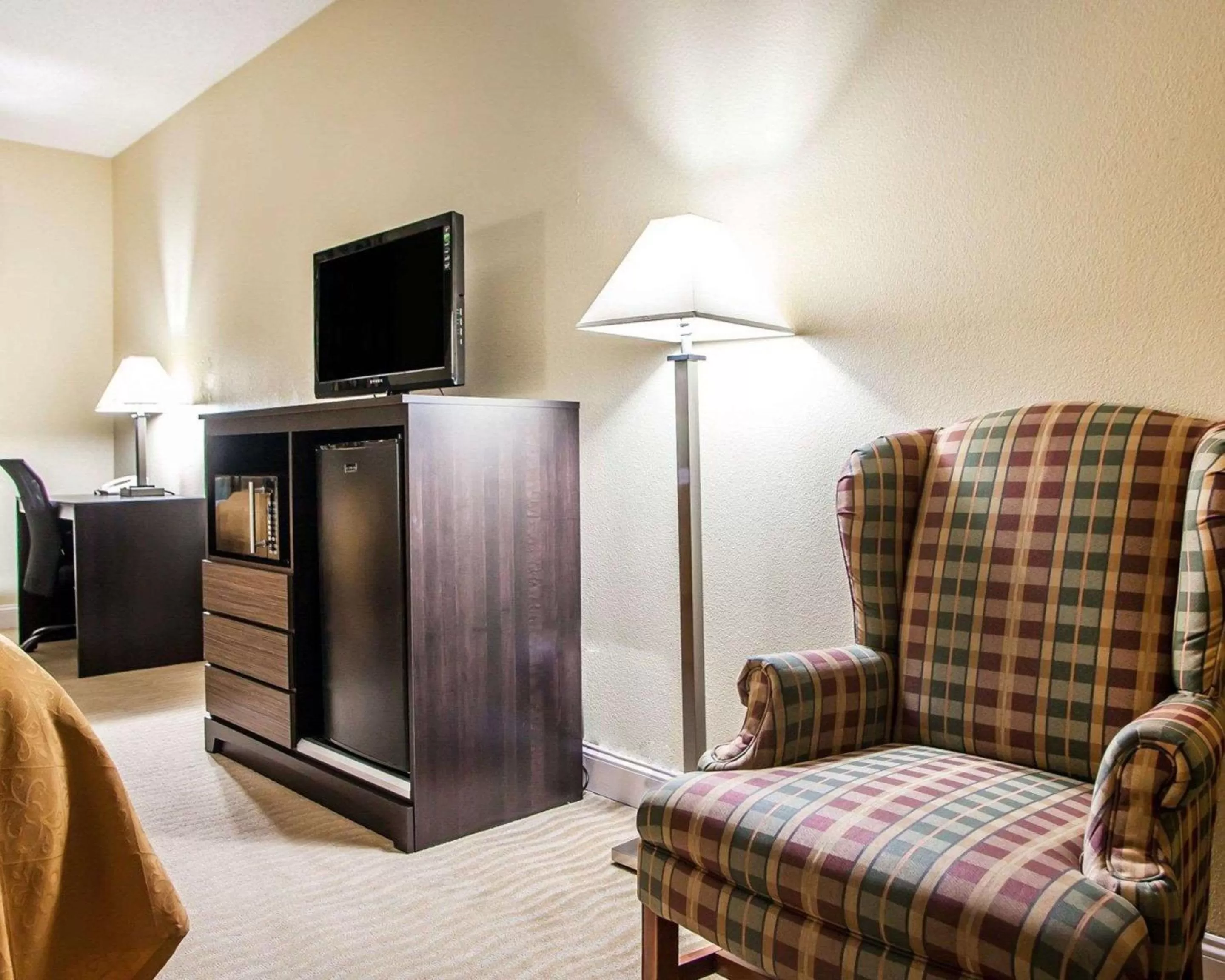 Photo of the whole room in Quality Inn & Suites Champaign North - Urbana