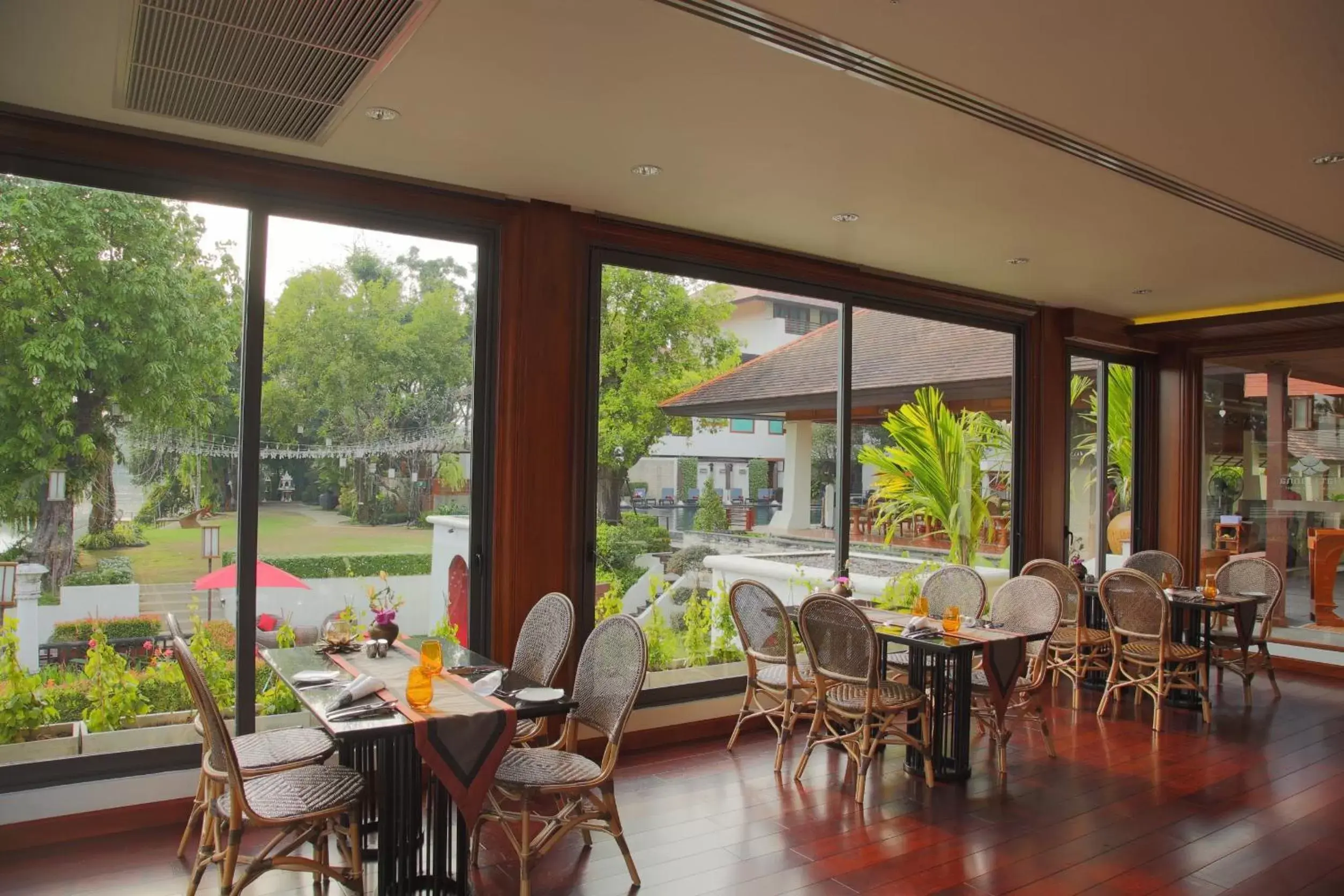 Restaurant/Places to Eat in RatiLanna Riverside Spa Resort