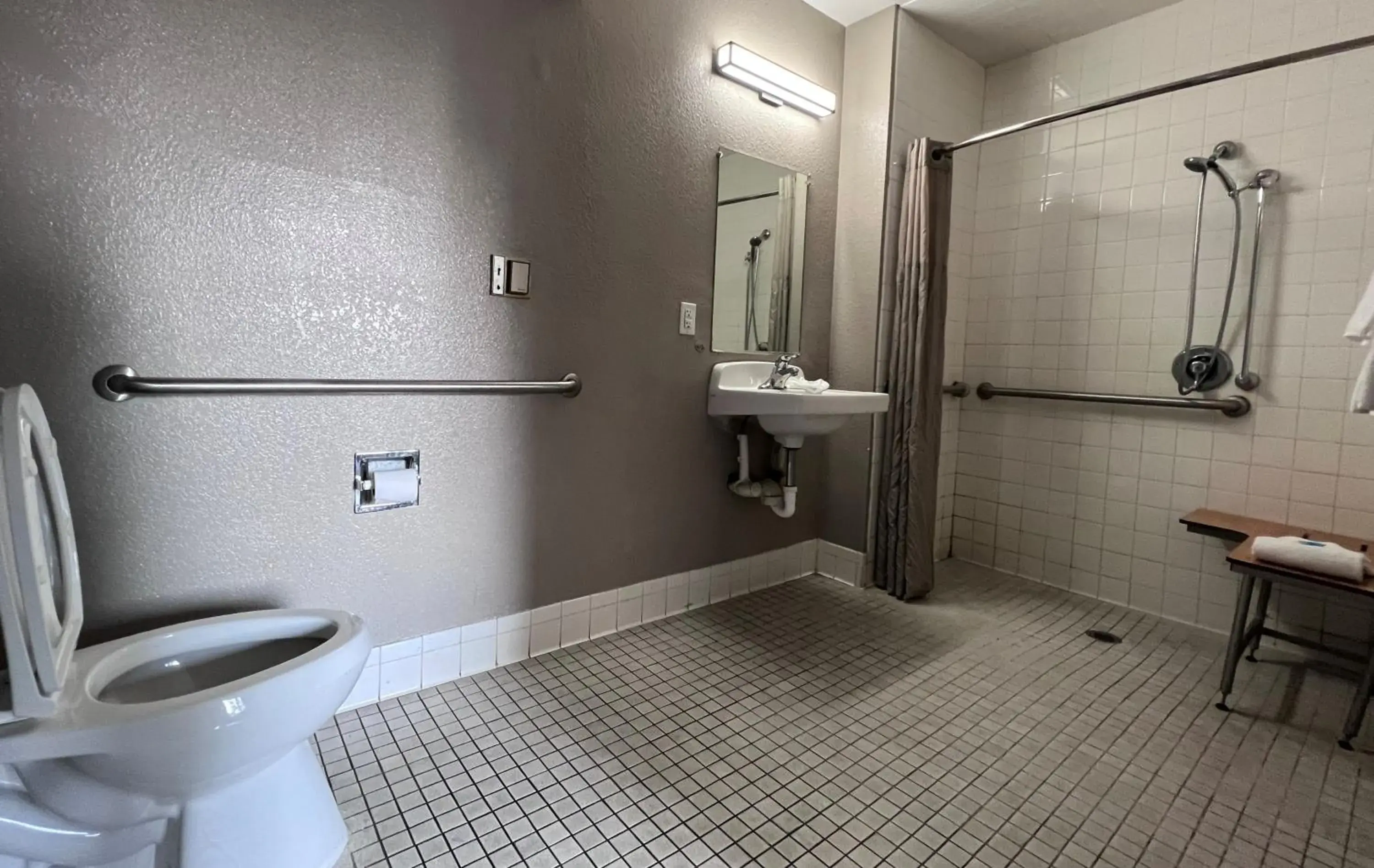 Bathroom in Motel 6-Bakersfield, CA - South