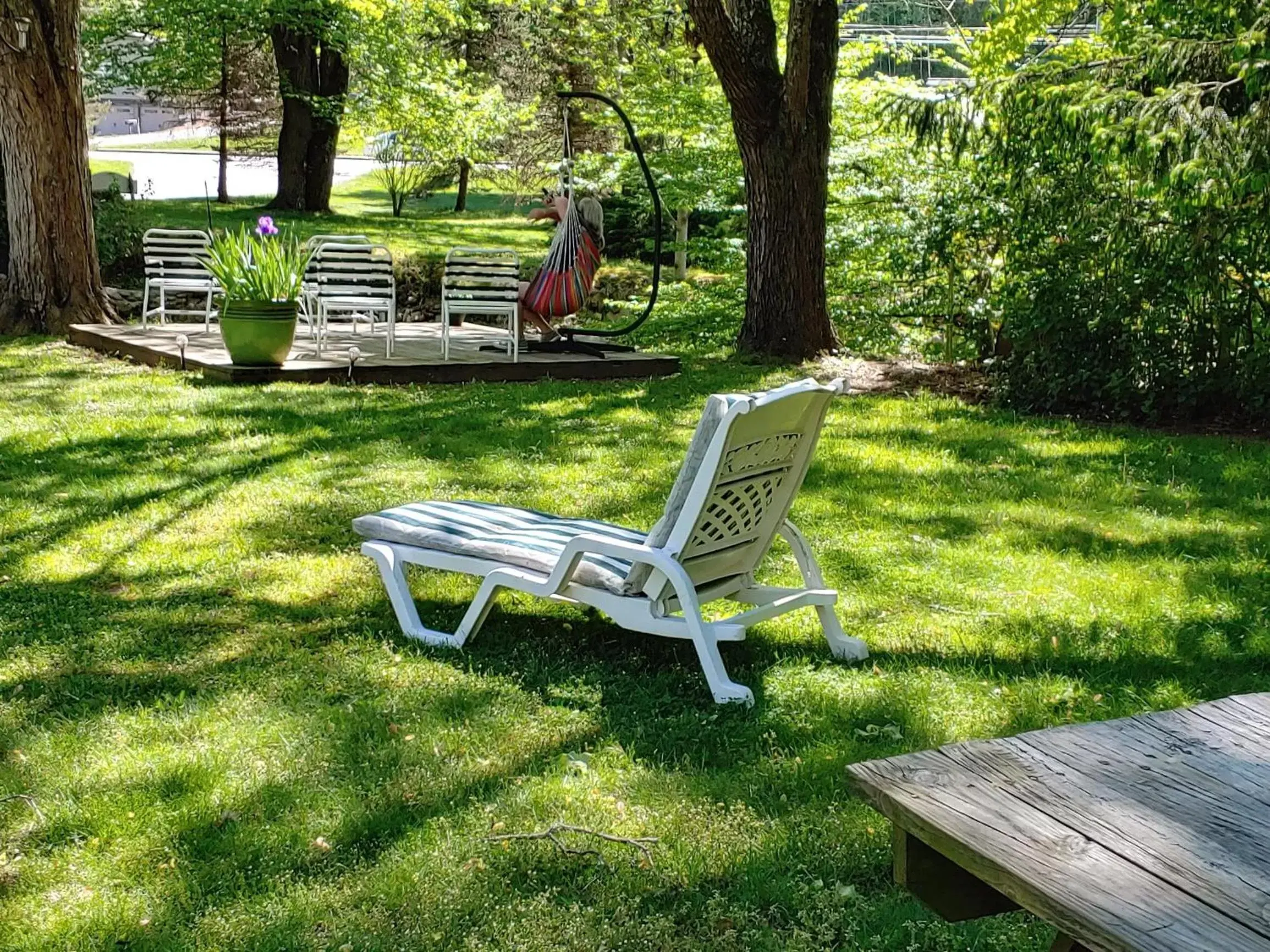 Garden in Rolling Brook Inn