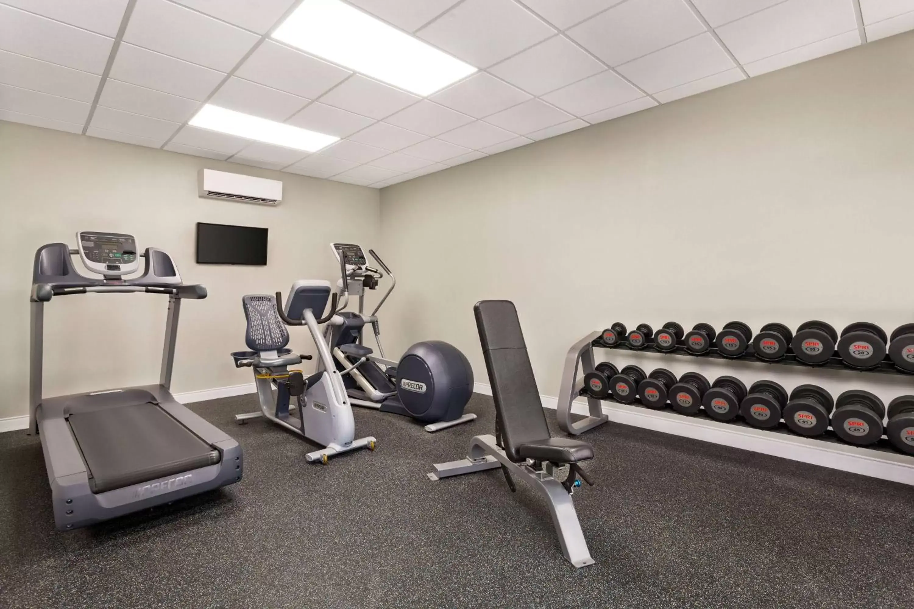 Spa and wellness centre/facilities, Fitness Center/Facilities in Days Inn by Wyndham Paris