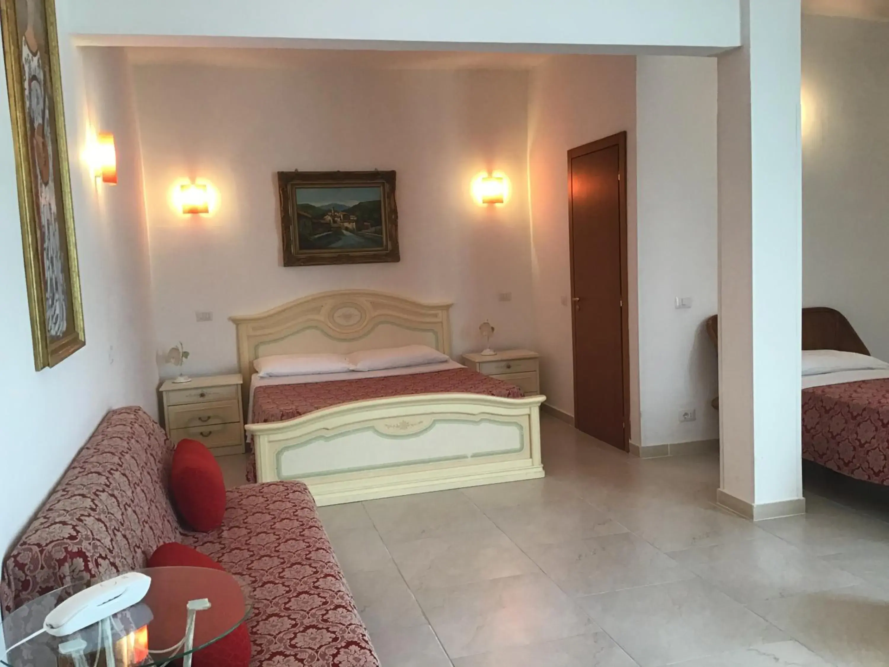 Bedroom, Bed in Hotel Giulietta e Romeo