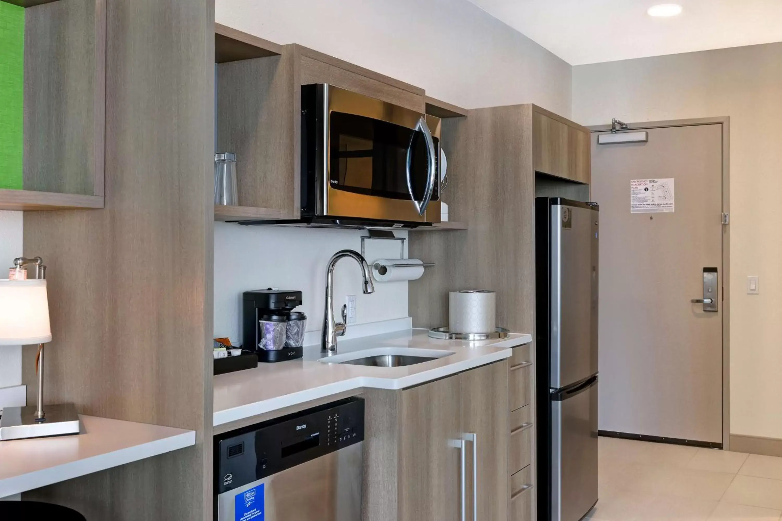 Kitchen or kitchenette, Kitchen/Kitchenette in Home2 Suites By Hilton Turlock, Ca