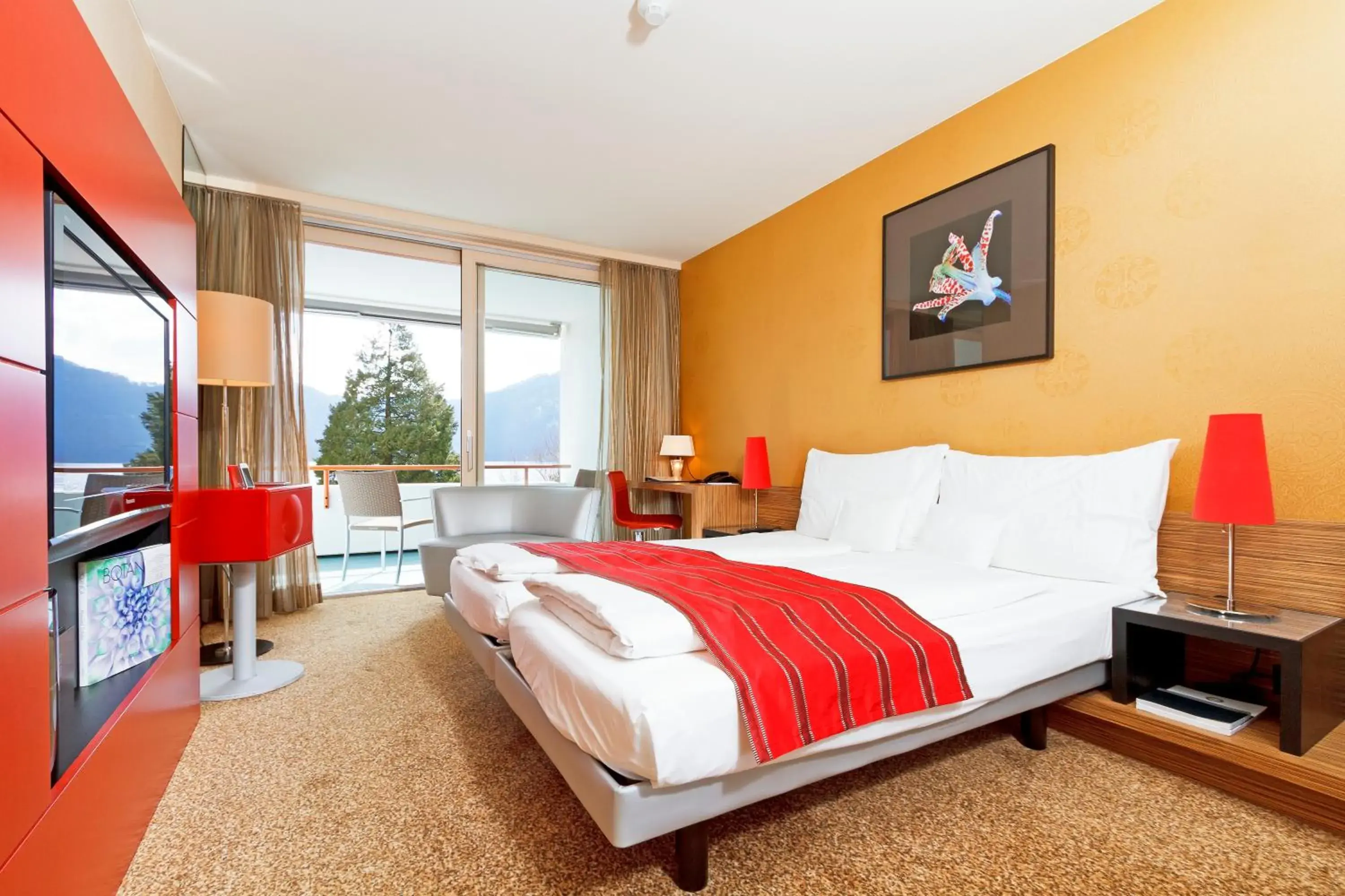 Bedroom, Bed in Post Hotel Weggis
