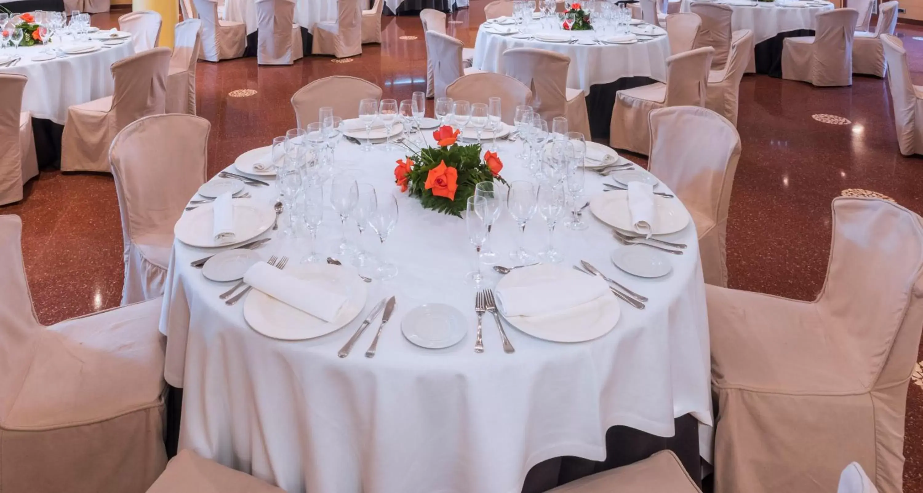 Restaurant/places to eat, Banquet Facilities in Ciudad de Castelldefels