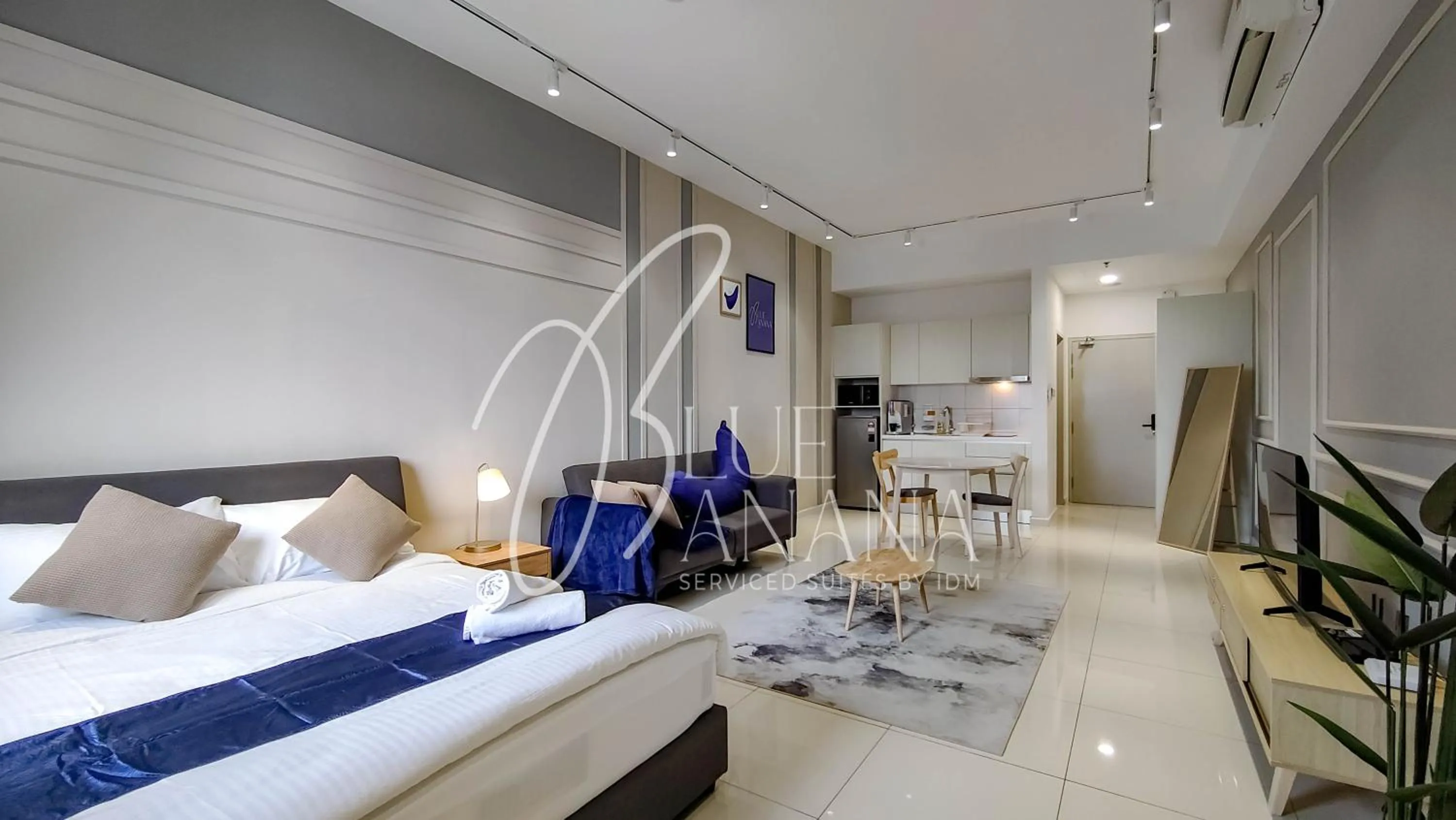 Bed in Chambers Residence Premier Suites by BlueBanana