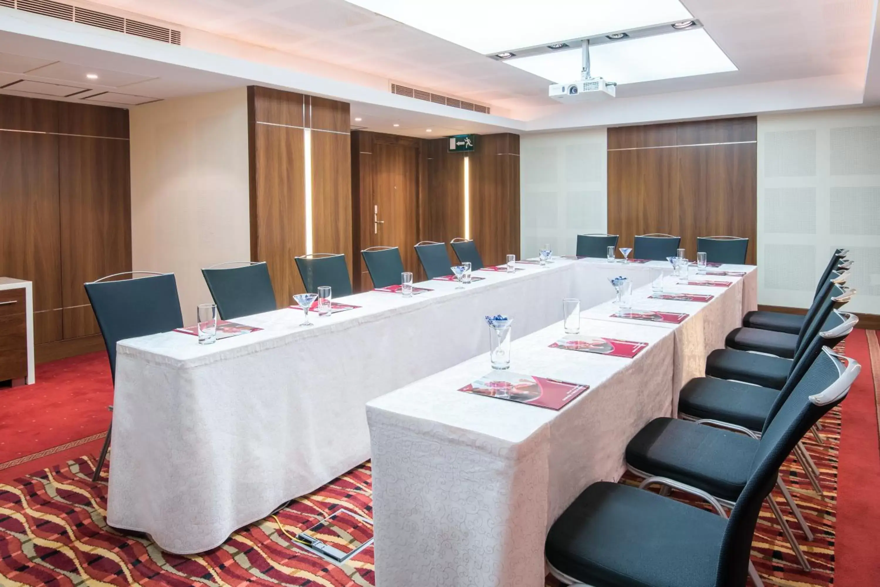 Meeting/conference room in Crowne Plaza Kuwait Al Thuraya City, an IHG Hotel