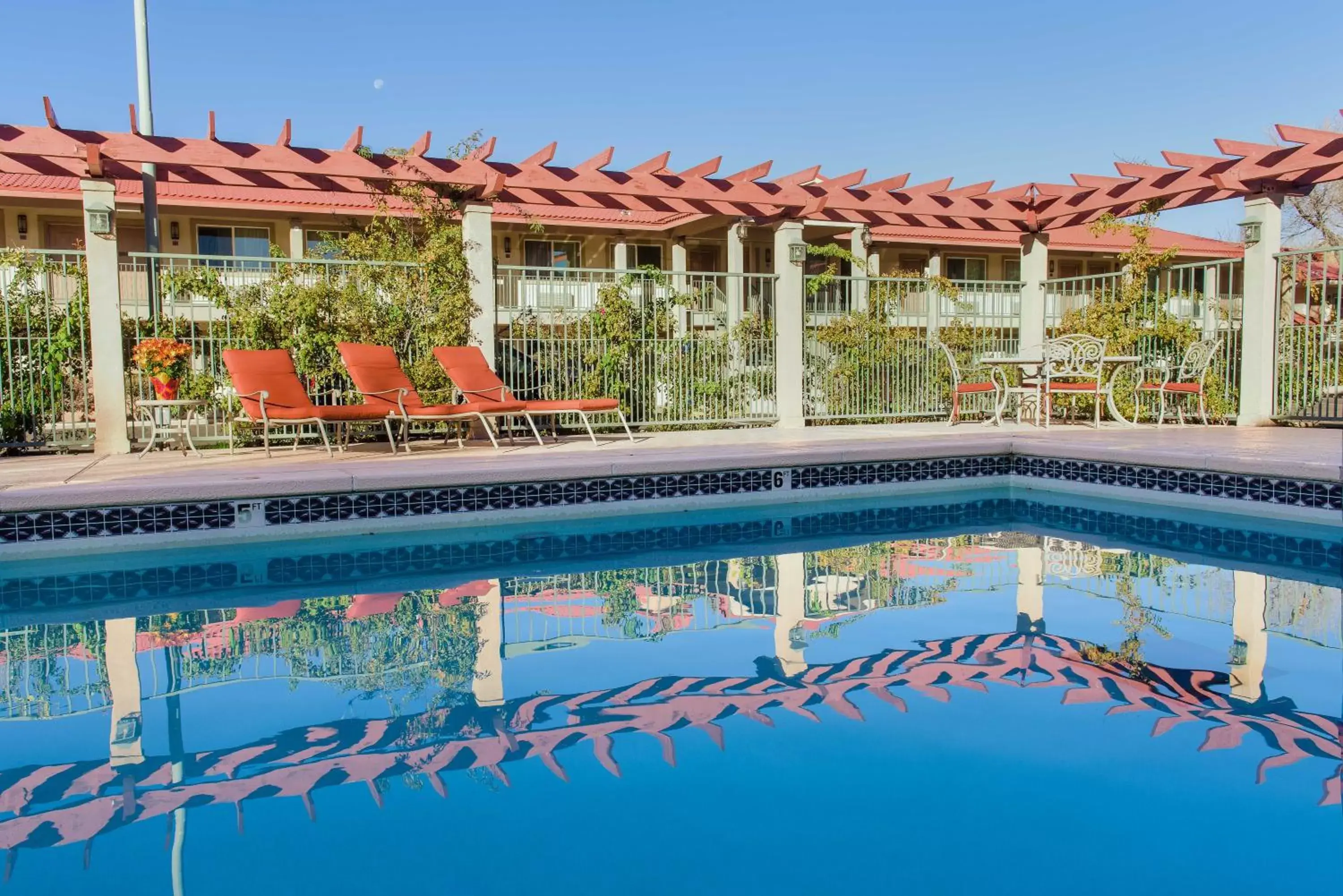 Hot Tub, Swimming Pool in Hotel Moab Downtown