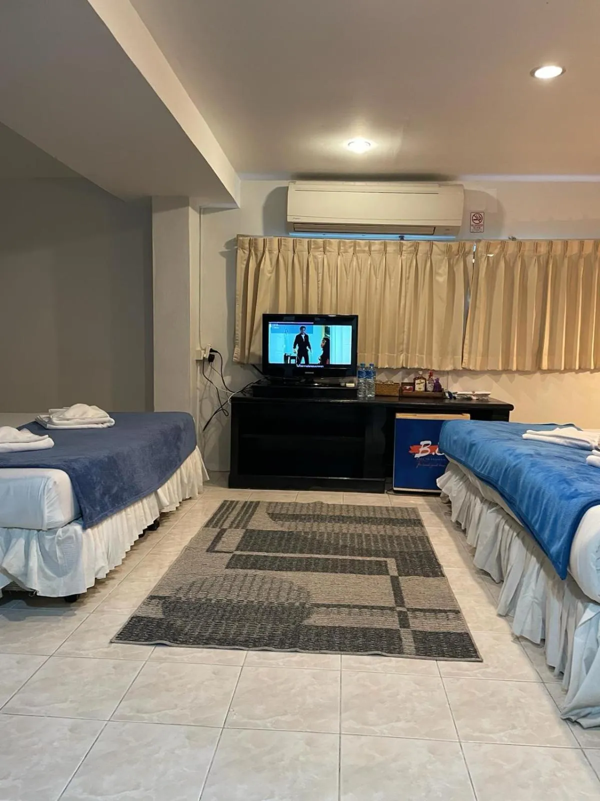 TV and multimedia, Bed in BH Baan Paradise Hotel Patong