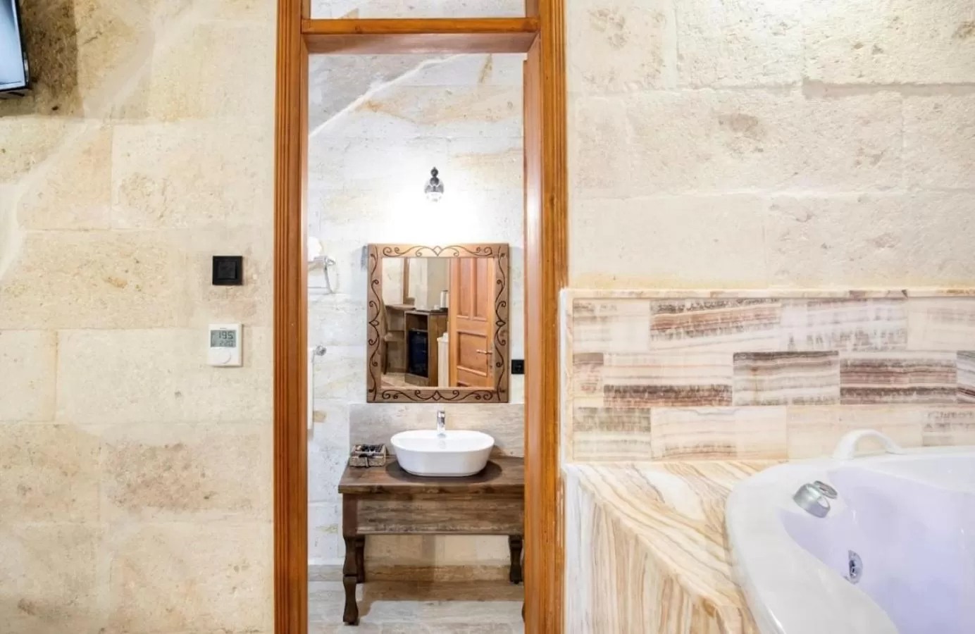 Shower in Uzay Cave Suite Hotel