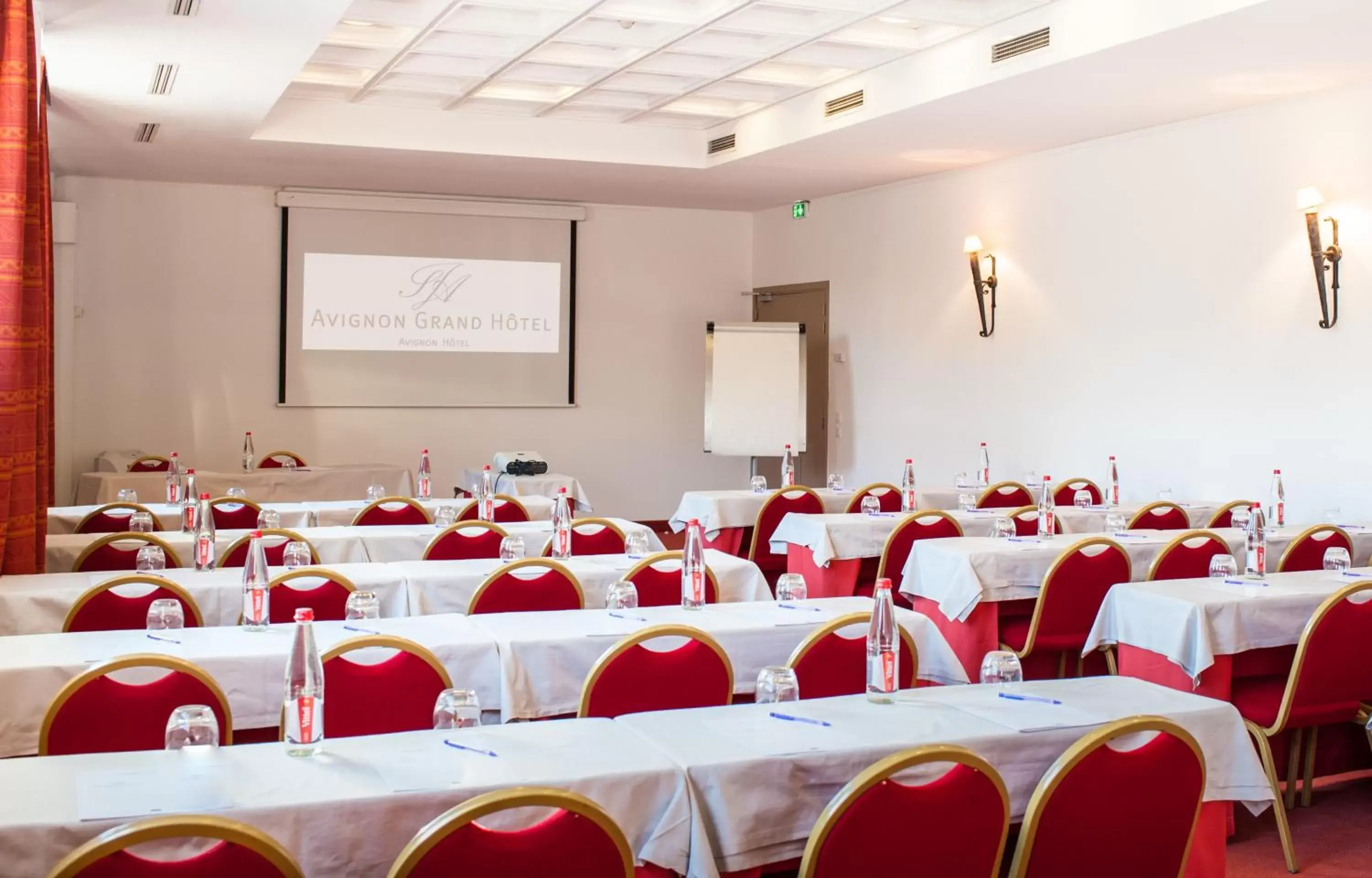 Meeting/conference room in Avignon Grand Hotel