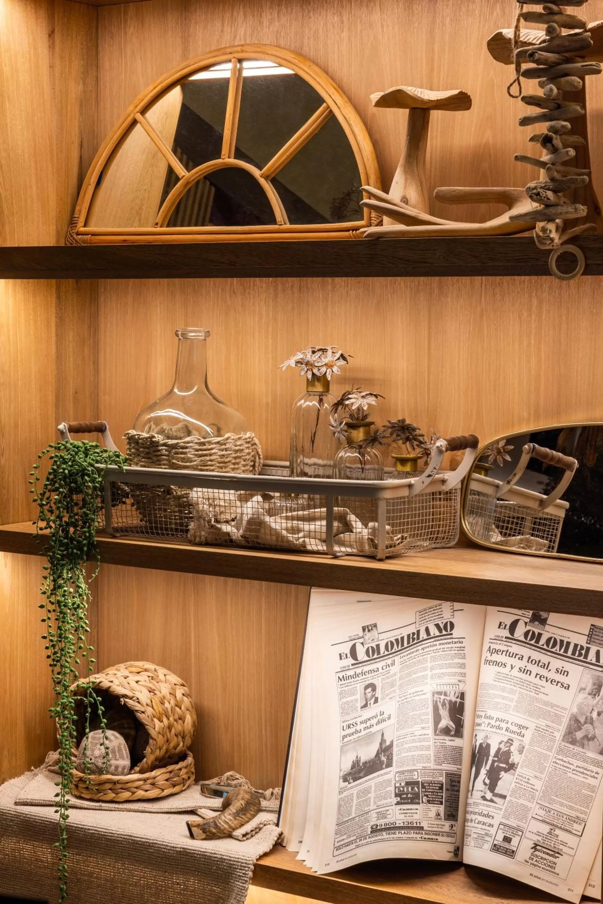 Decorative detail in Tau House