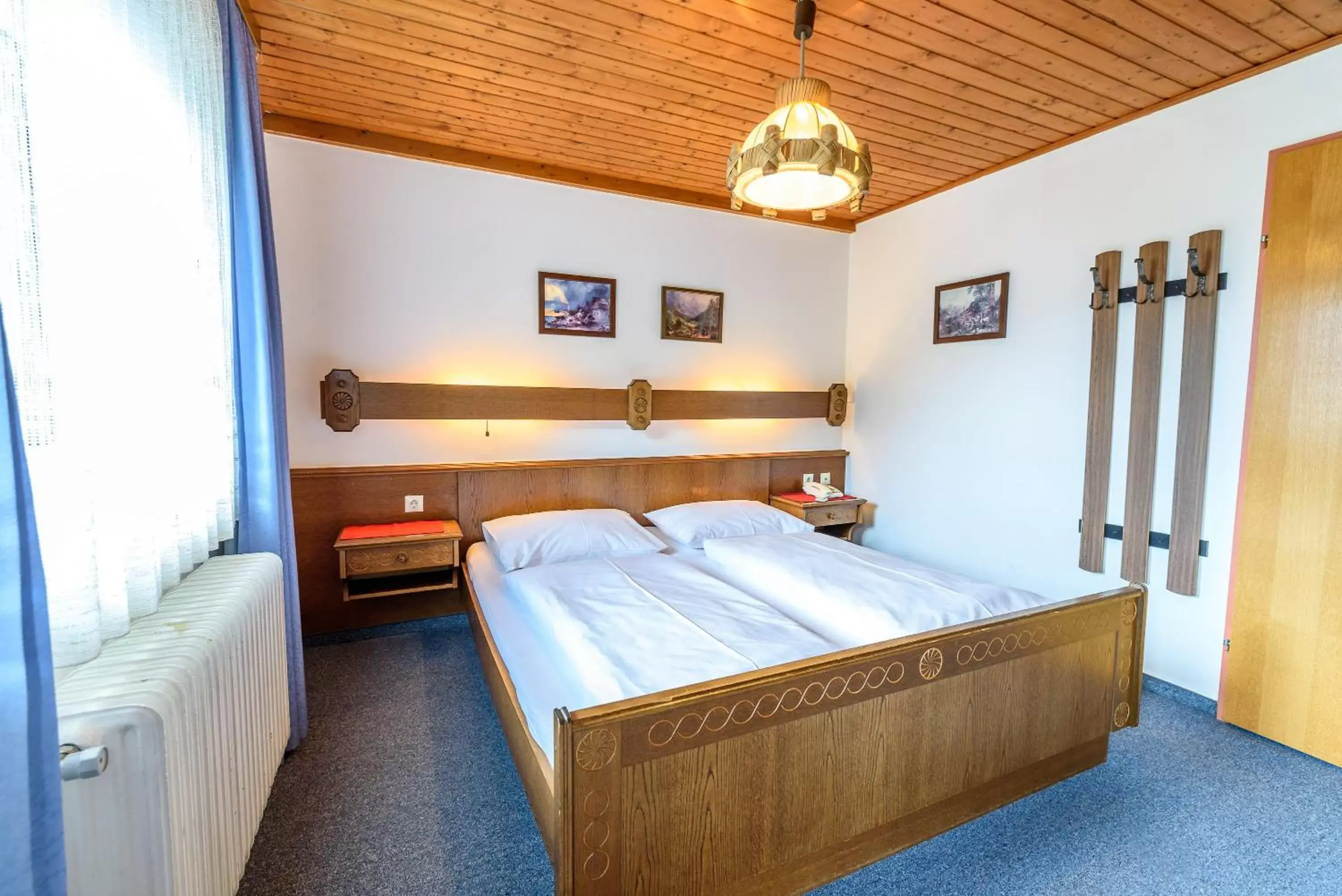 Bed in Hotel & Gasthof Taferne