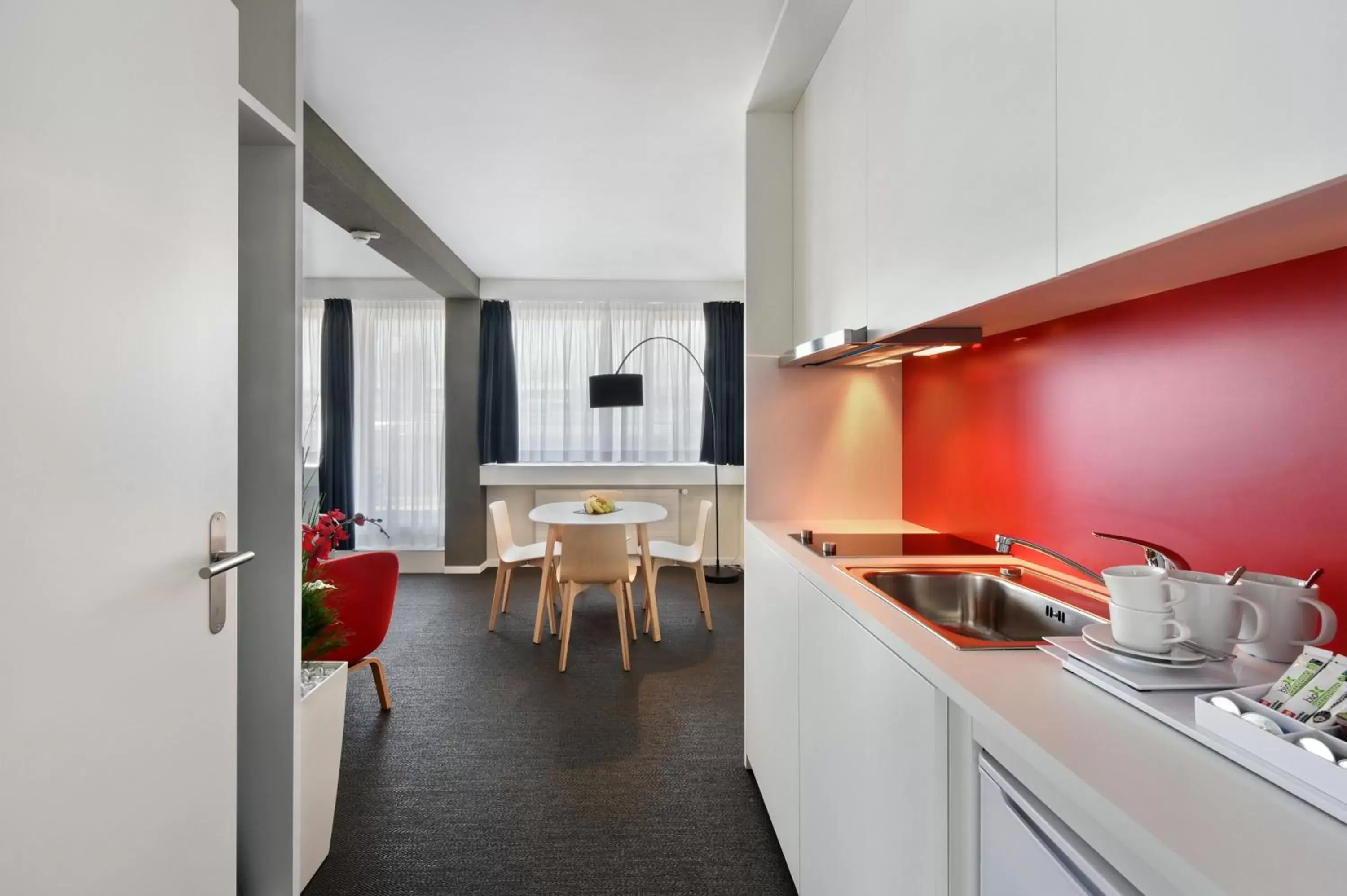 Kitchen or kitchenette, Kitchen/Kitchenette in Home Swiss Hotel