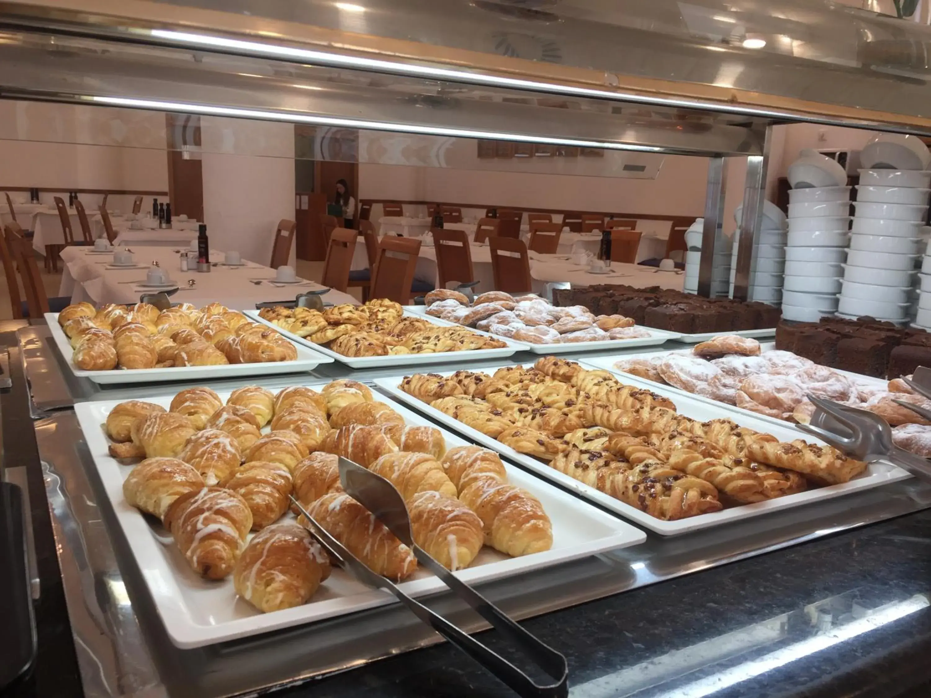 Buffet breakfast in Hotel Santamarta