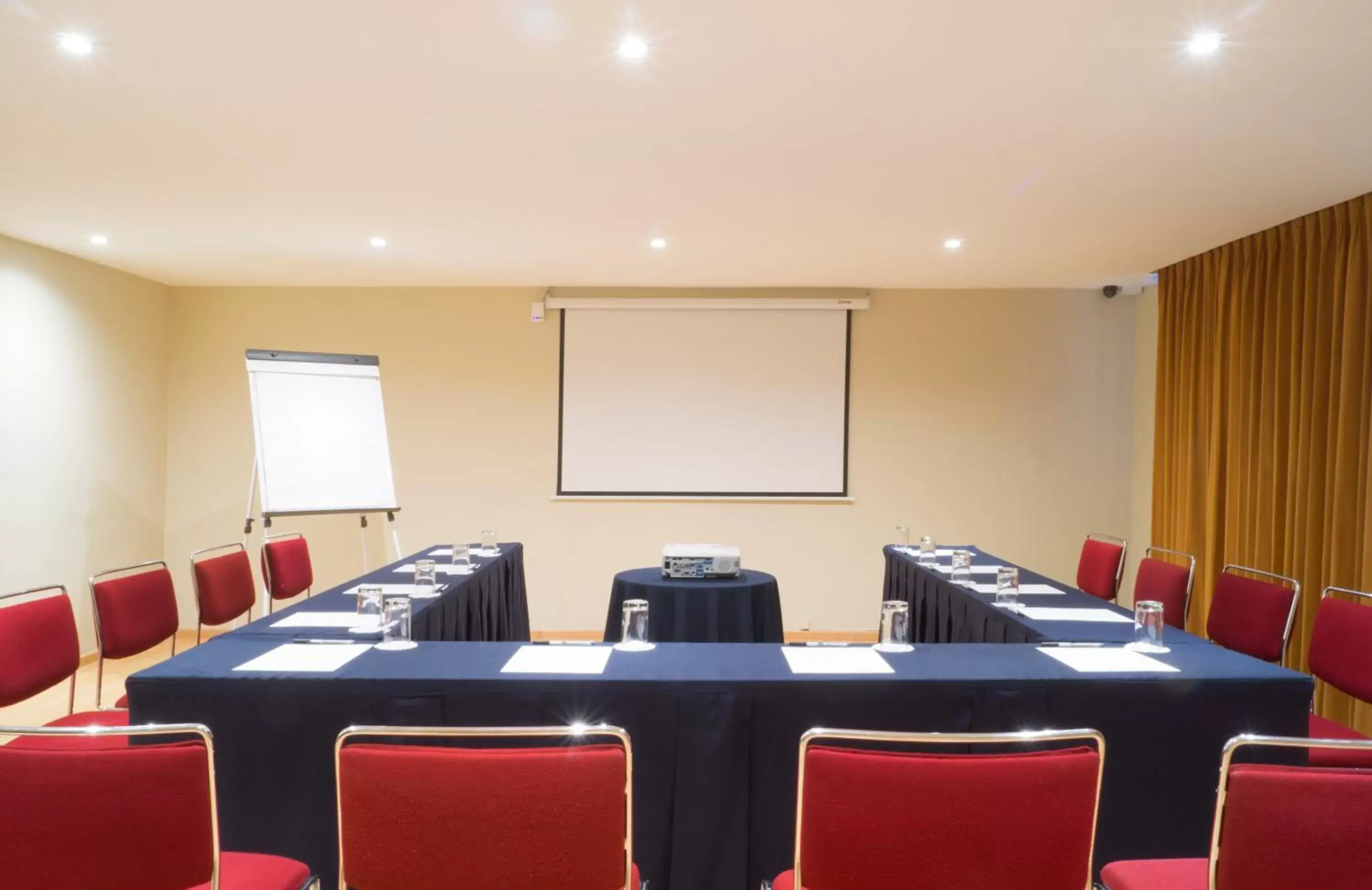 Meeting/conference room, Business Area/Conference Room in Alteza Polanco