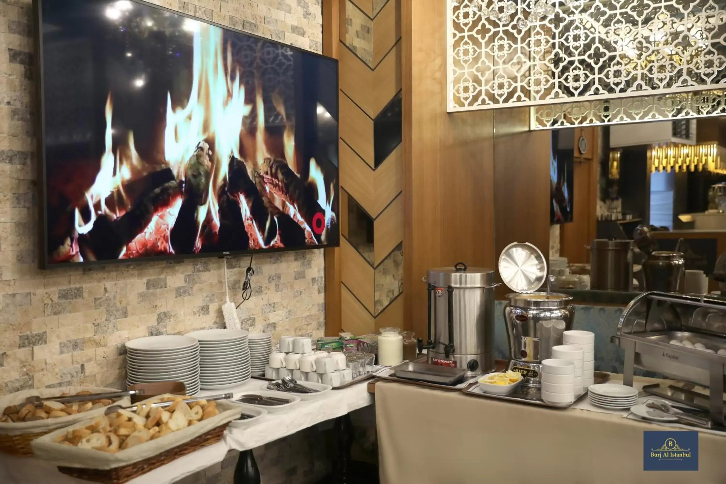 Breakfast, Kitchen/Kitchenette in Burj Al Istanbul