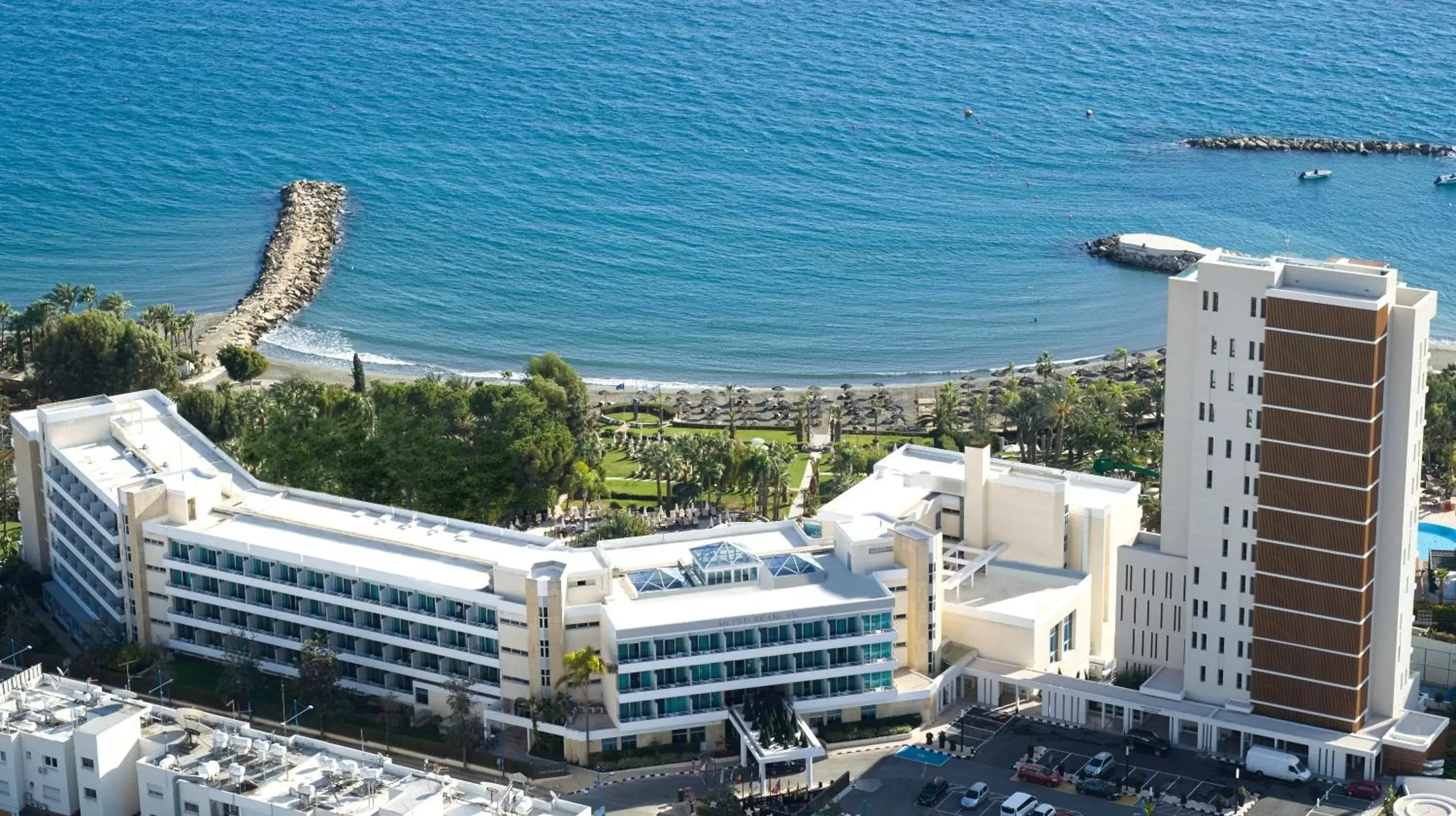 Property building, Bird's-eye View in Mediterranean Beach Hotel