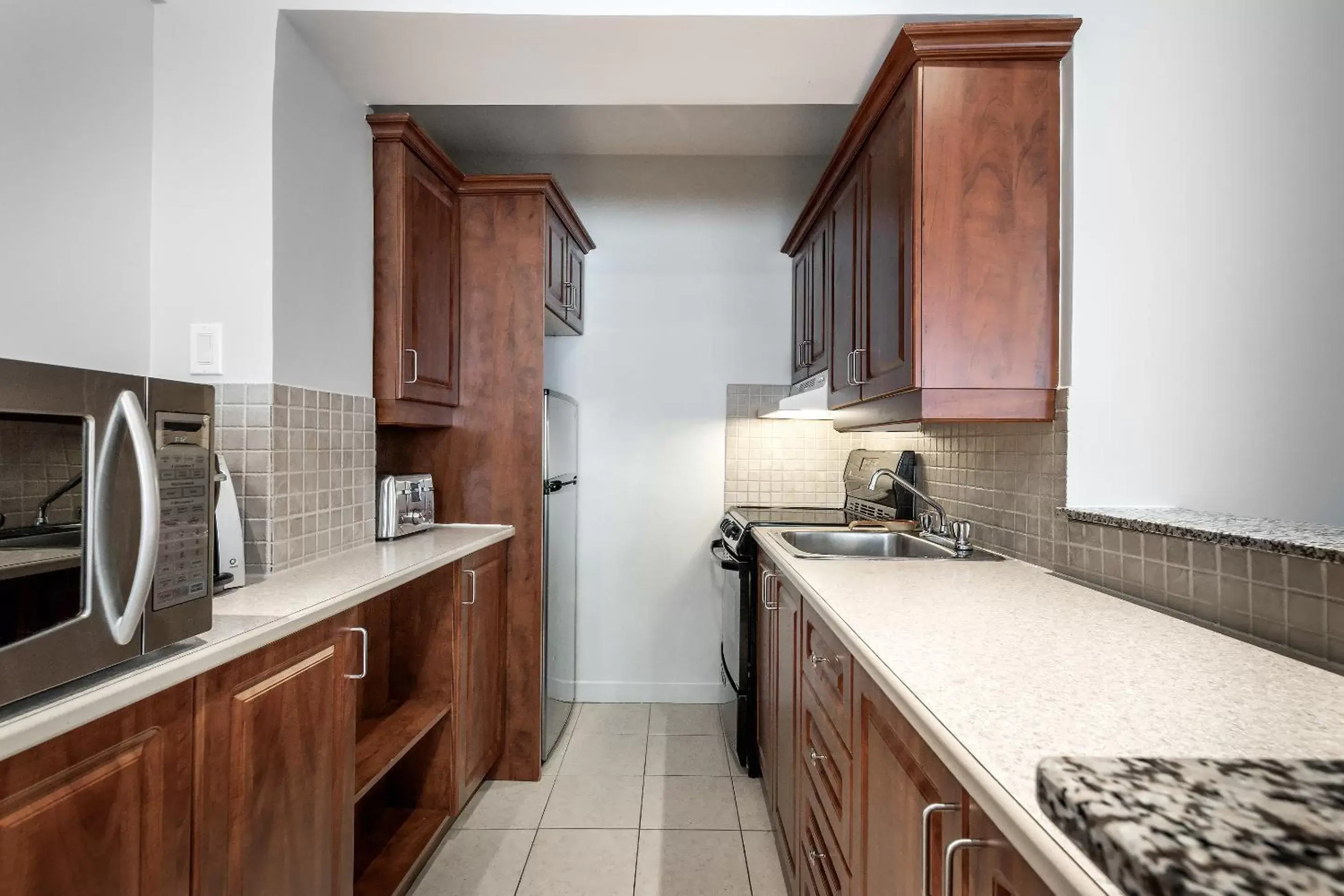 kitchen, Kitchen/Kitchenette in Terrasse Royale Hotel