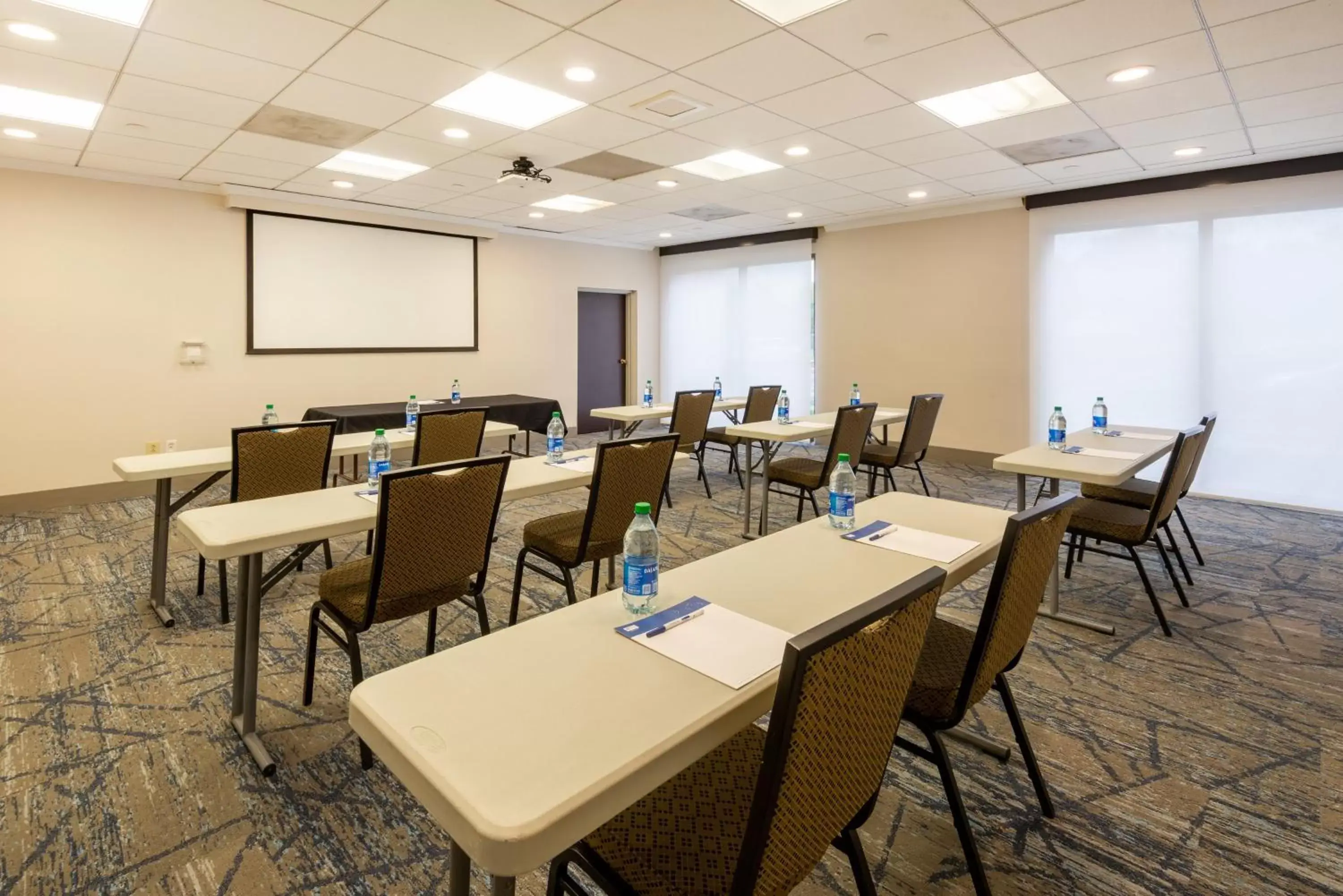 Meeting/conference room in Holiday Inn Express Philadelphia NE-Bensalem, an IHG Hotel