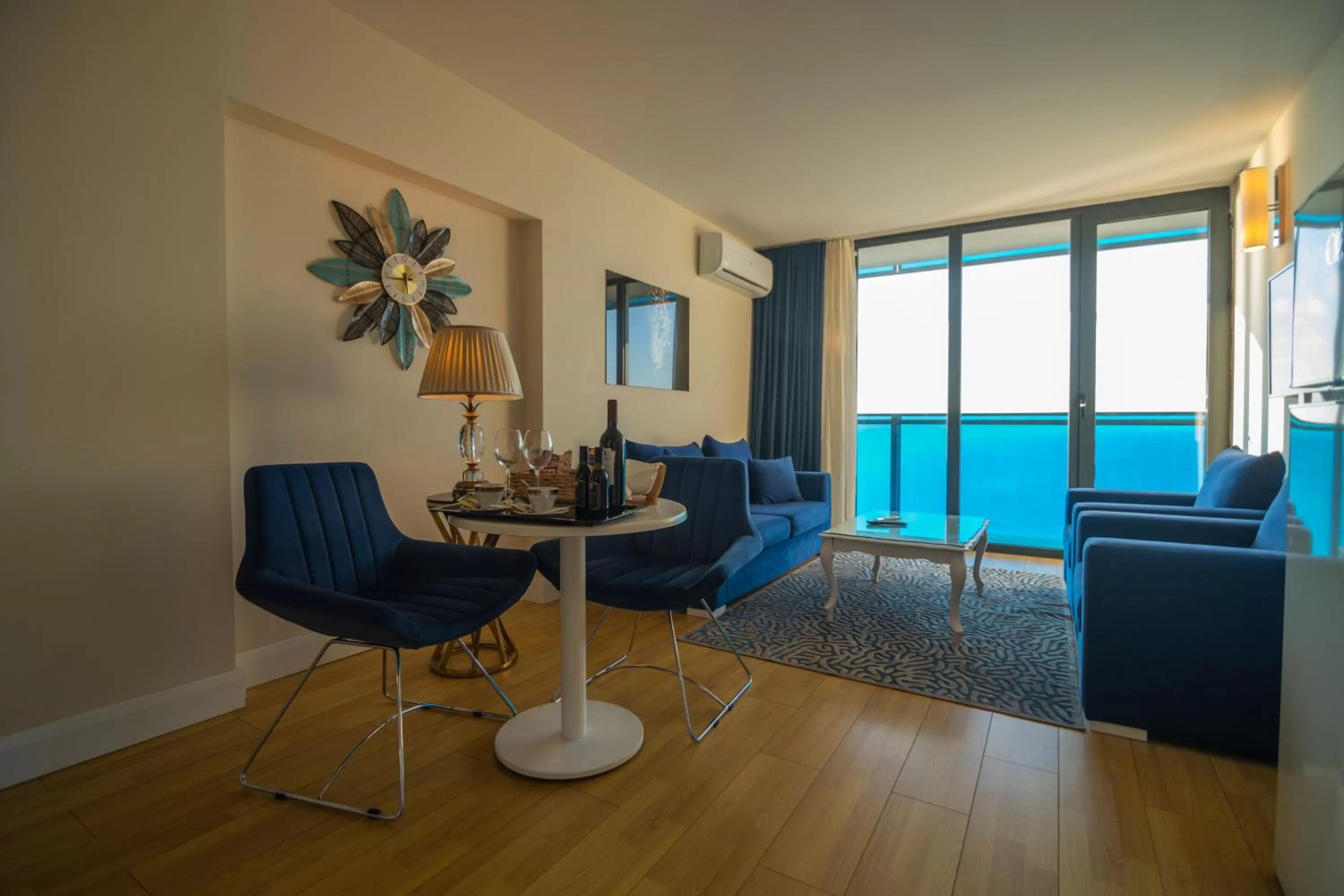 TV and multimedia, Seating Area in Orbi City Luxury Suite