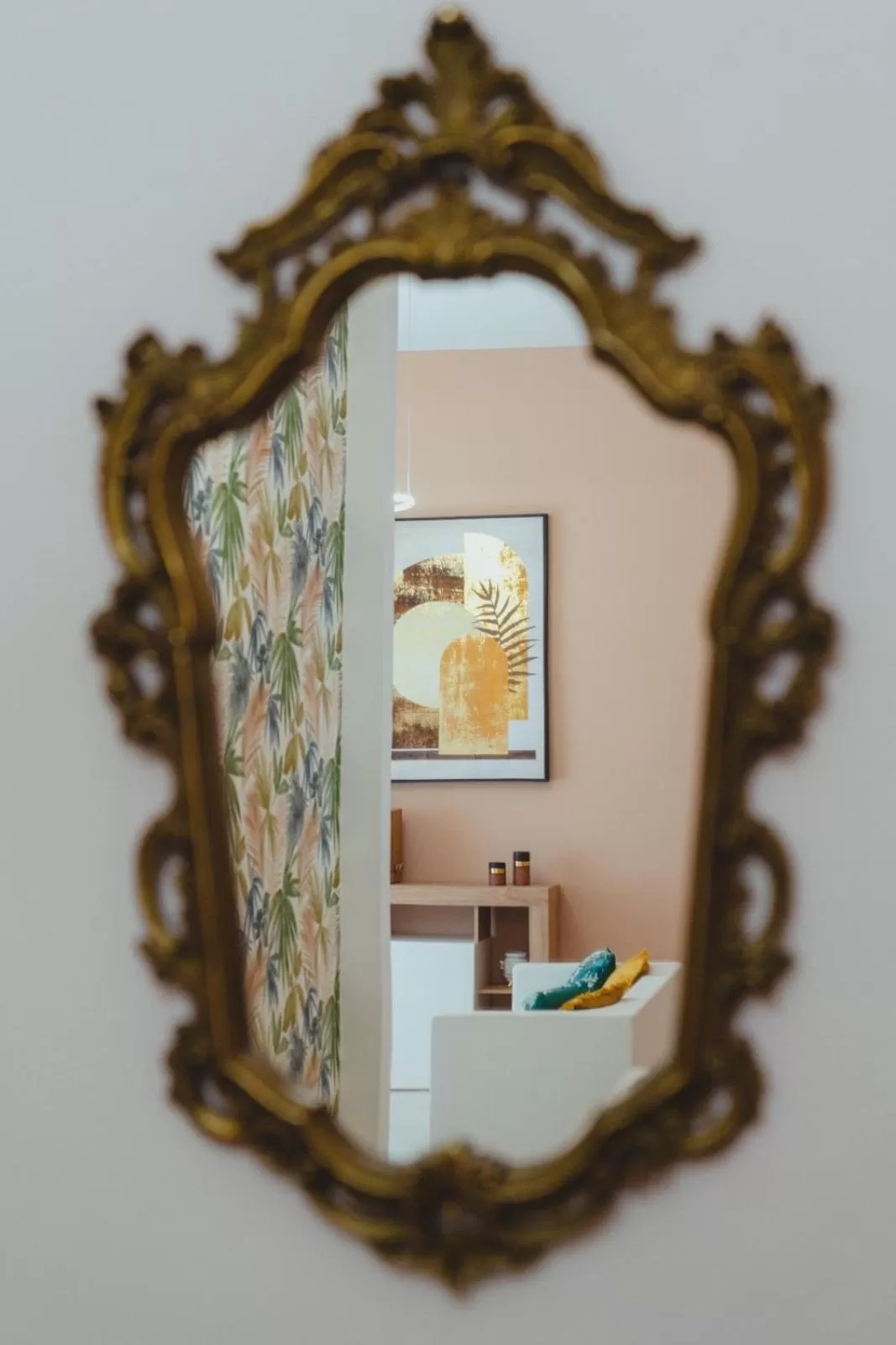 Decorative detail, Seating Area in TIZIANA'S HOUSE