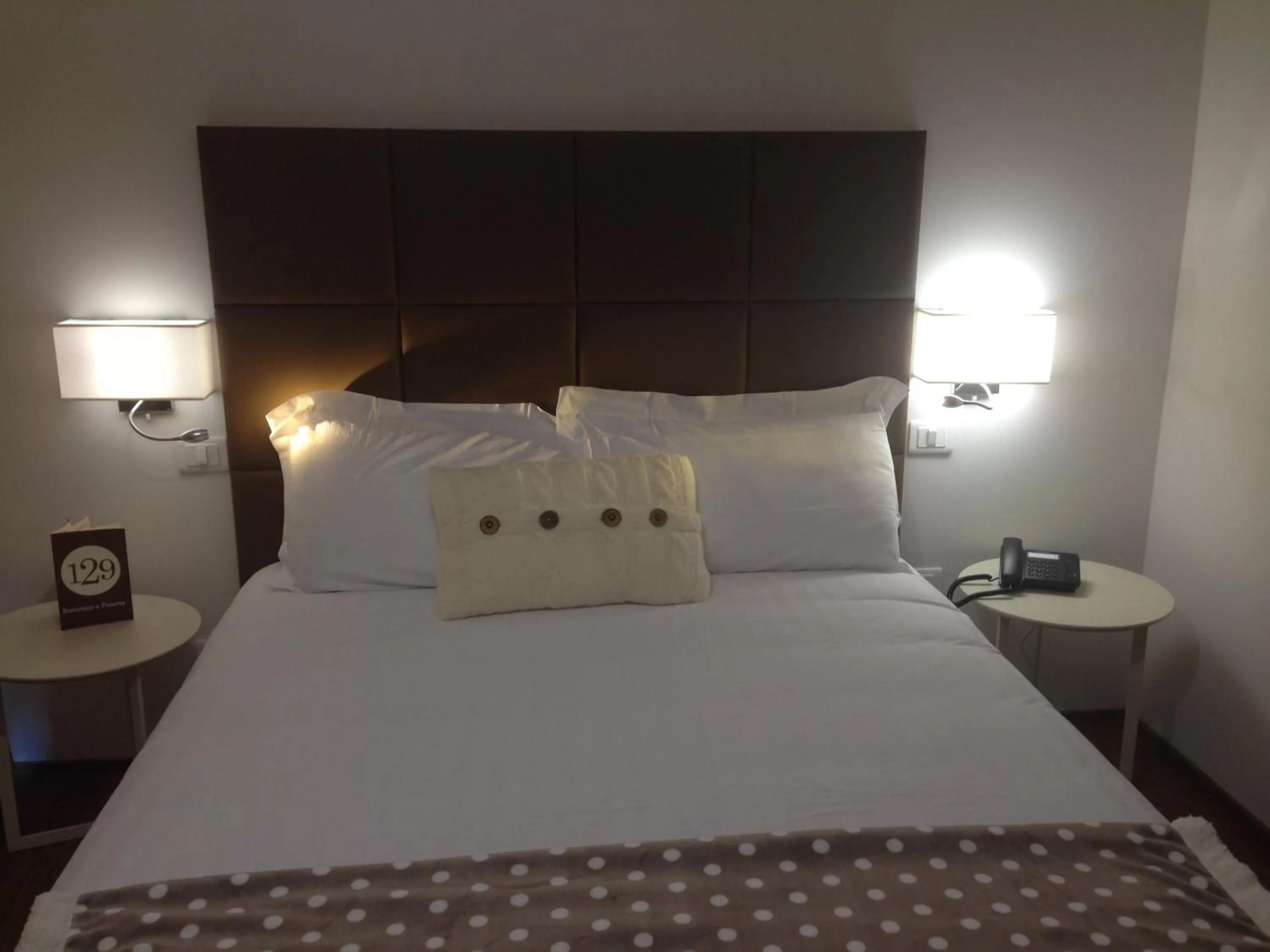 Bed in Hotel Piero Della Francesca