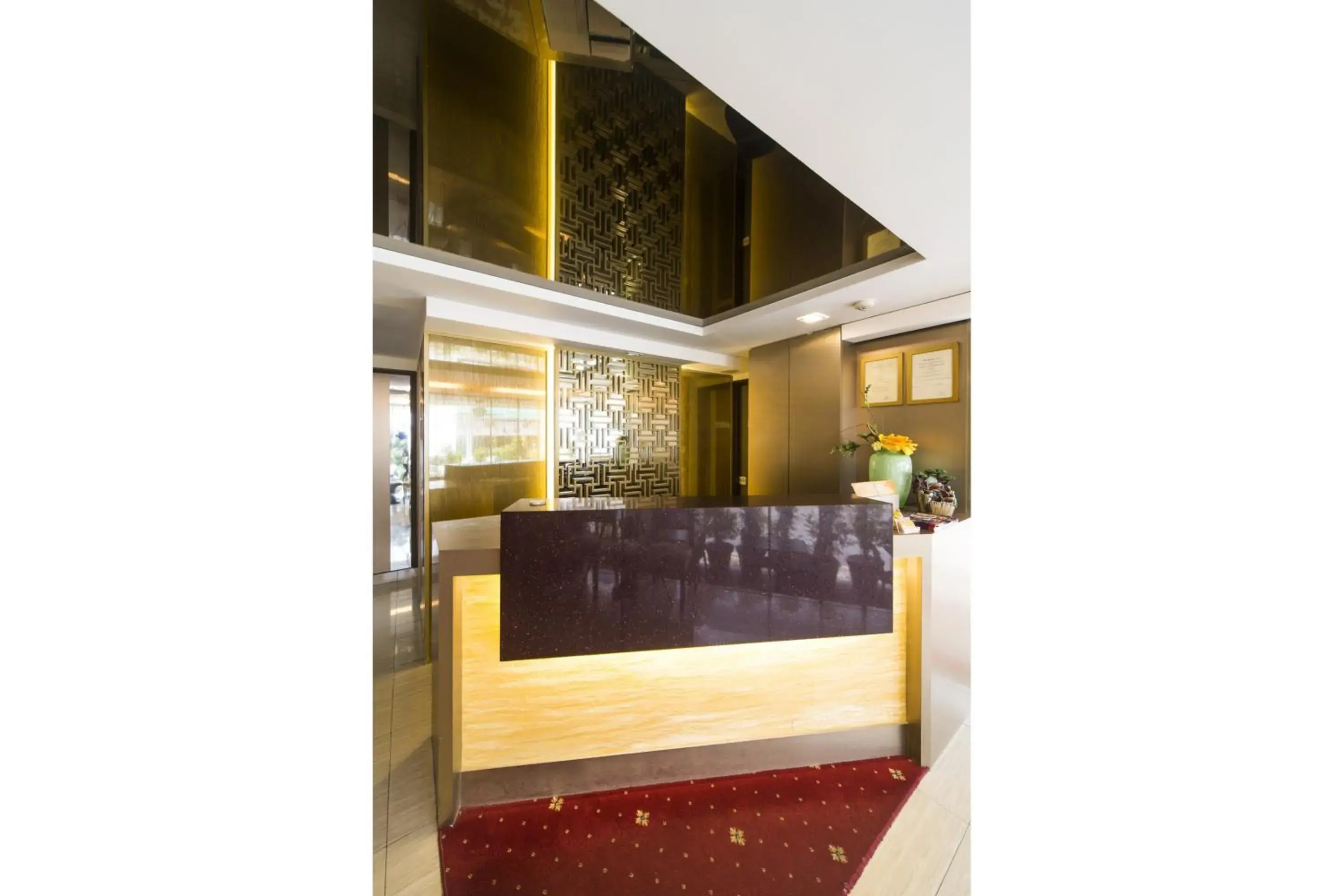 Lobby or reception, Lobby/Reception in Sandpiper Hotel On Rochor