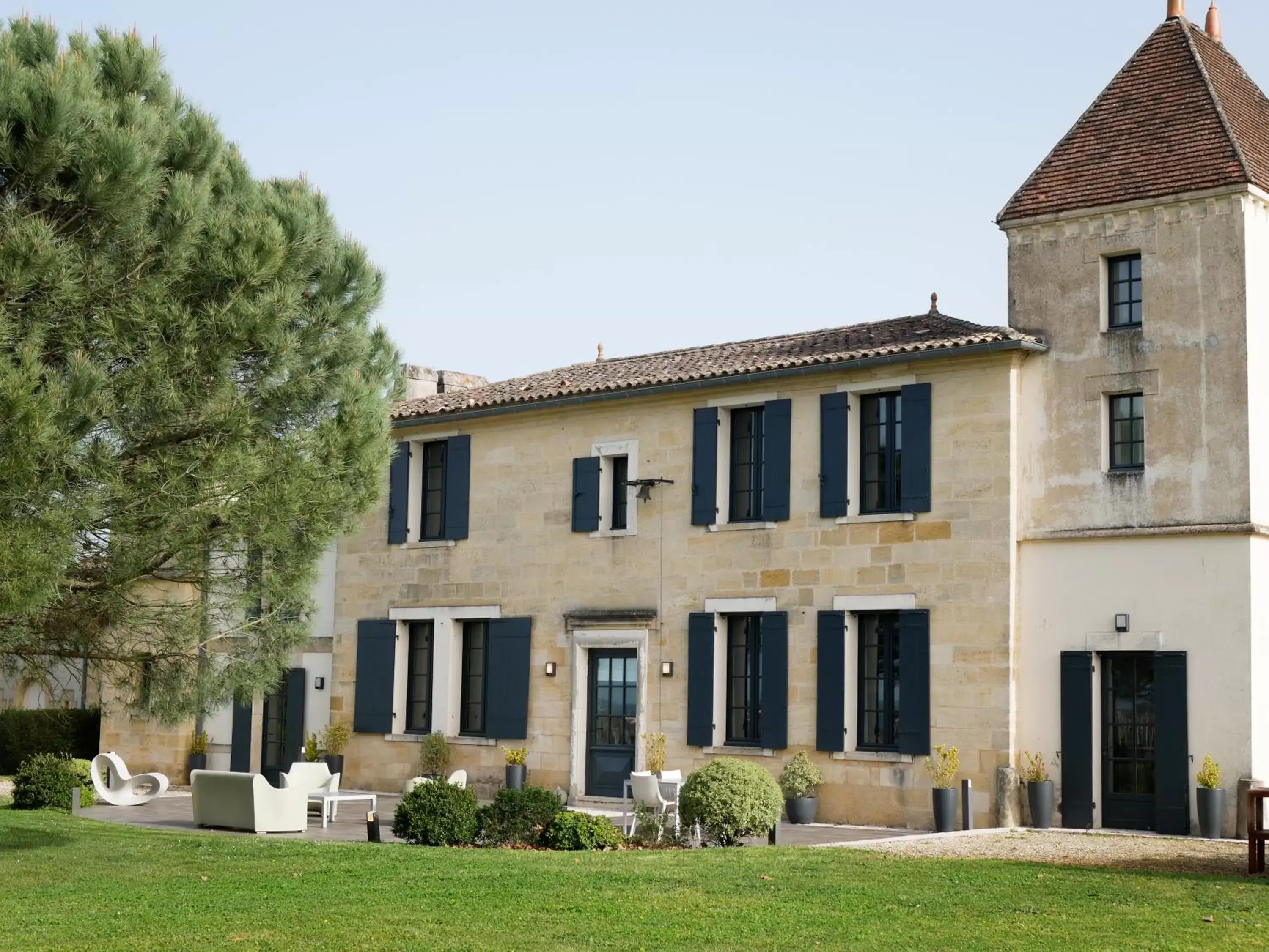 Property Building in Clos des Jacobins (Grand Cru Classé)