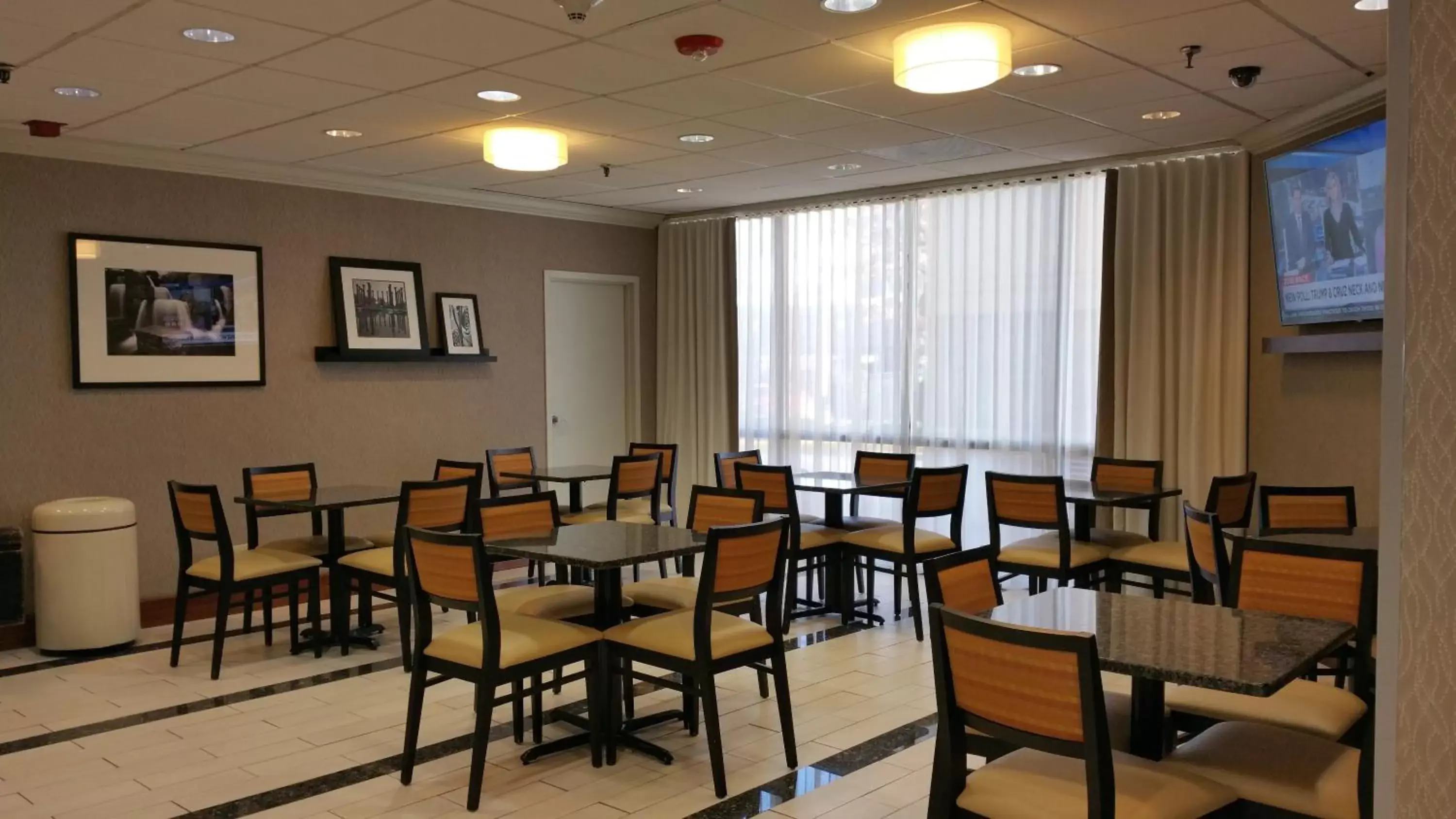 Restaurant/places to eat in Wingate by Wyndham Springfield Restaurant/places to eat in Wingate by Wyndham Springfield