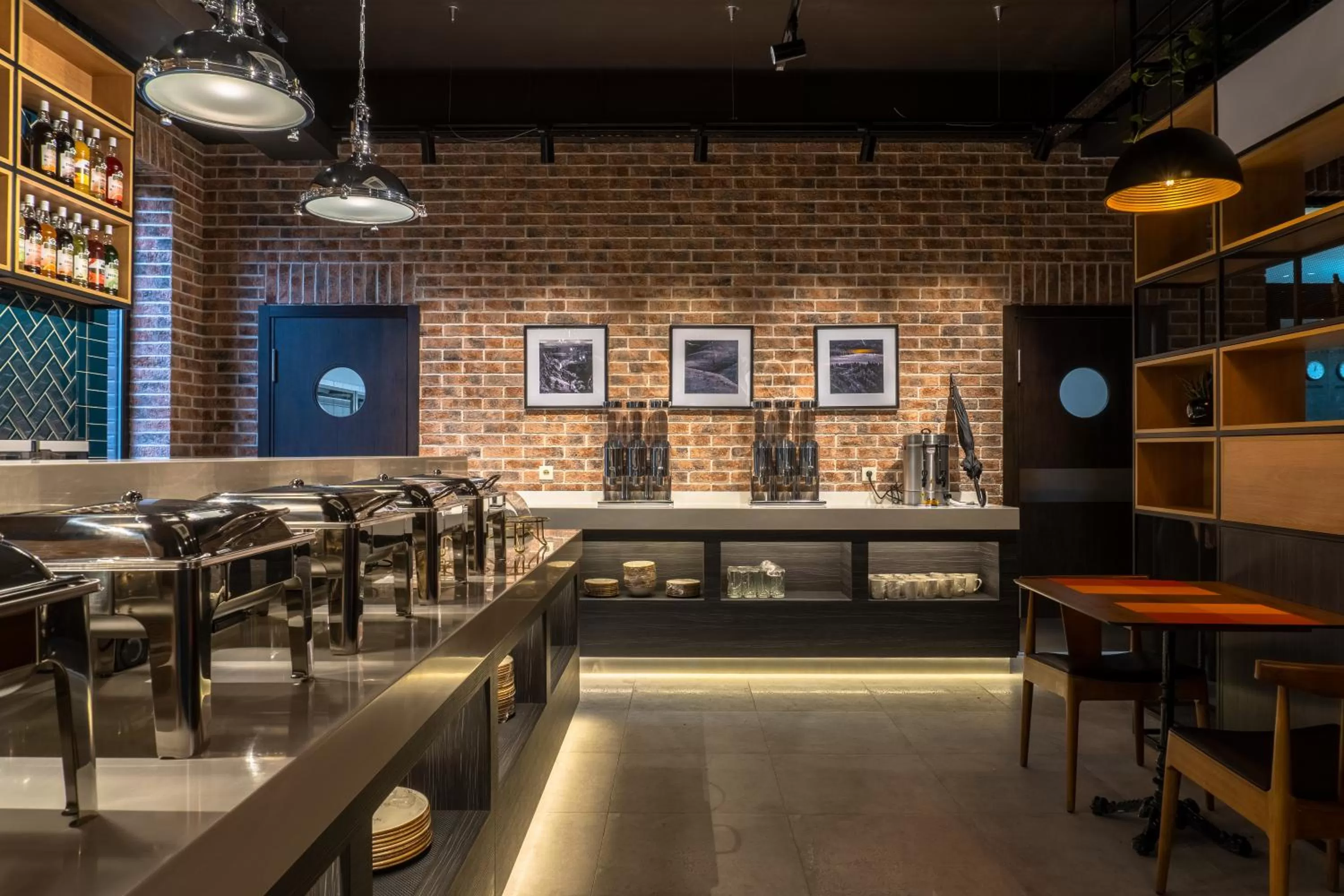 Breakfast, Restaurant/Places to Eat in Resident Hotel Kazybek Bi