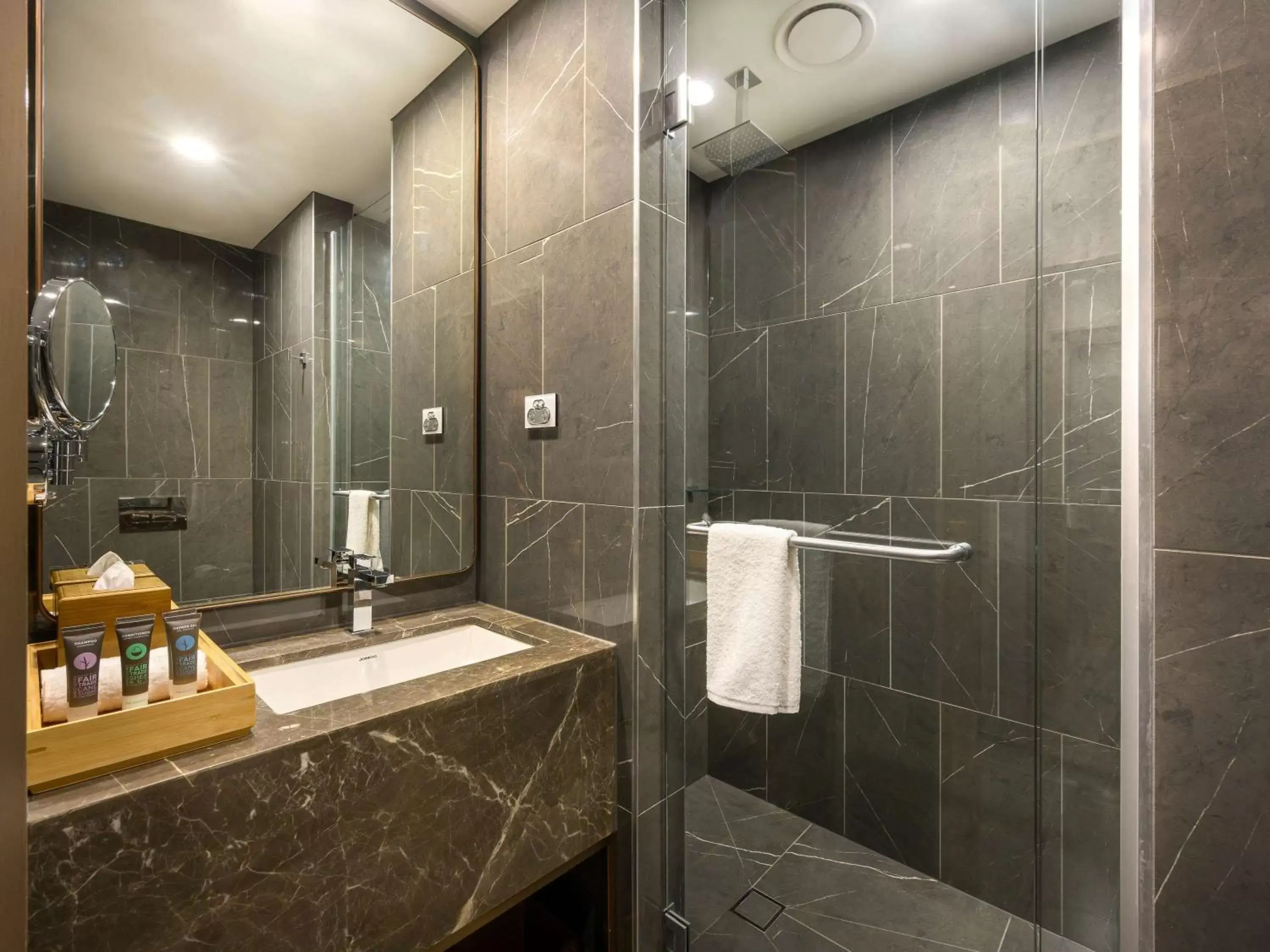 Photo of the whole room, Bathroom in Novotel Melbourne Central