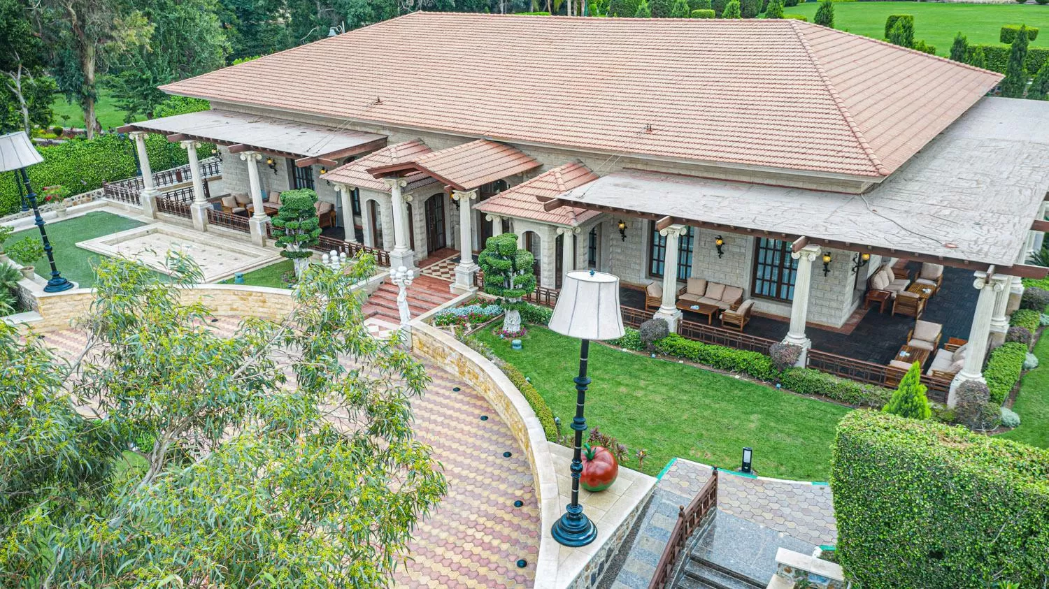 Restaurant/places to eat in Al Masa Hotel Nasr City