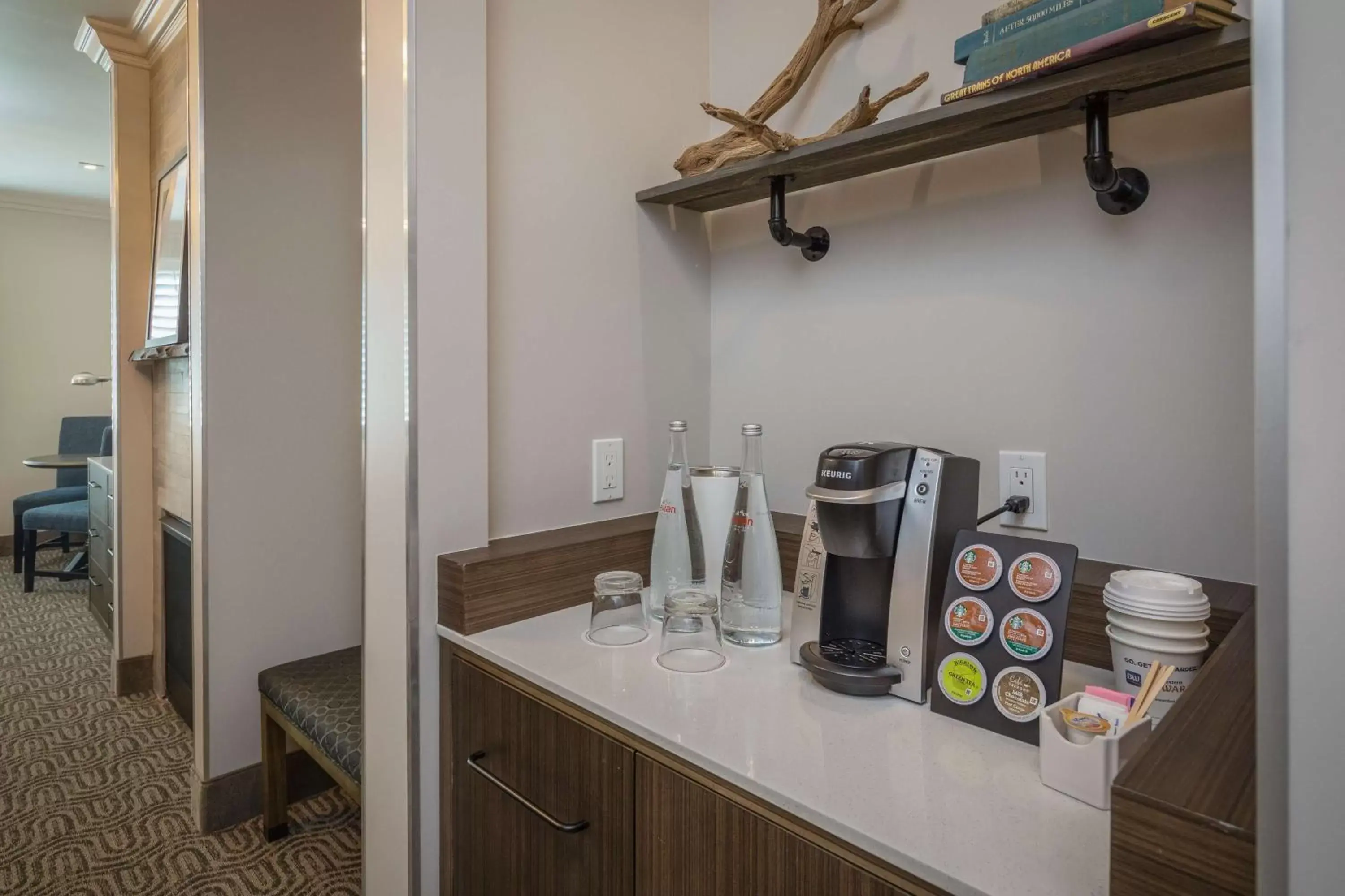 Queen Room with Two Queen Beds and Roll-In Shower - Disability Access in Aristocrat Hotel, BW Signature Collection Queen Room with Two Queen Beds and Roll-In Shower - Disability Access in Aristocrat Hotel, BW Signature Collection