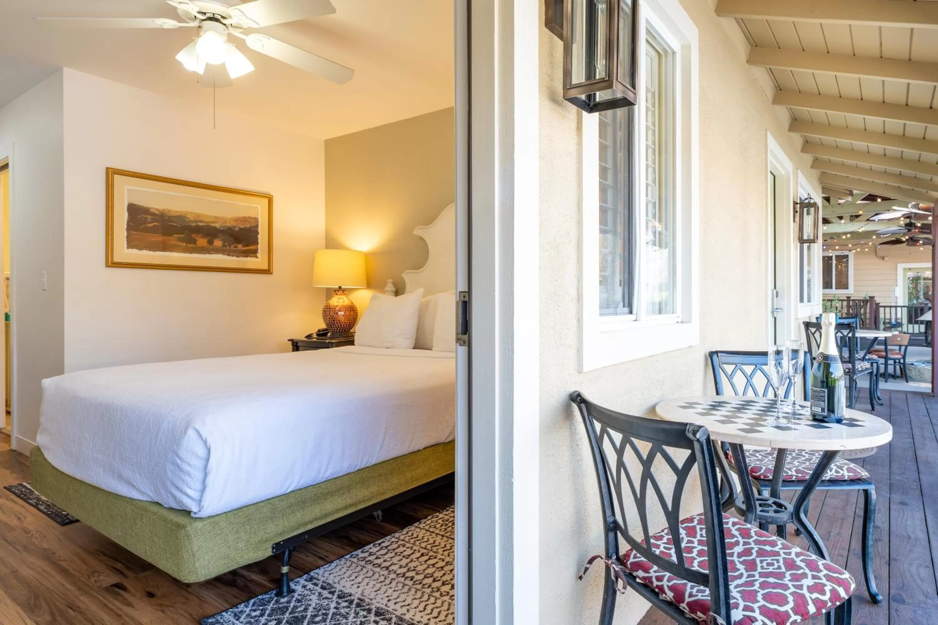 Standard Queen Room in The Inn on Pine