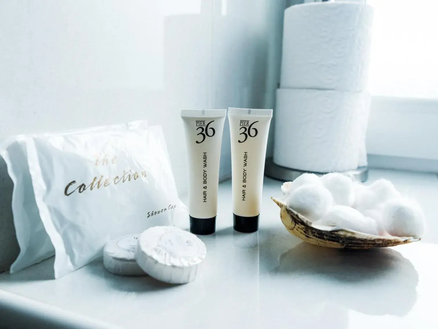 Bathroom in Pier 36 Bathroom in Pier 36