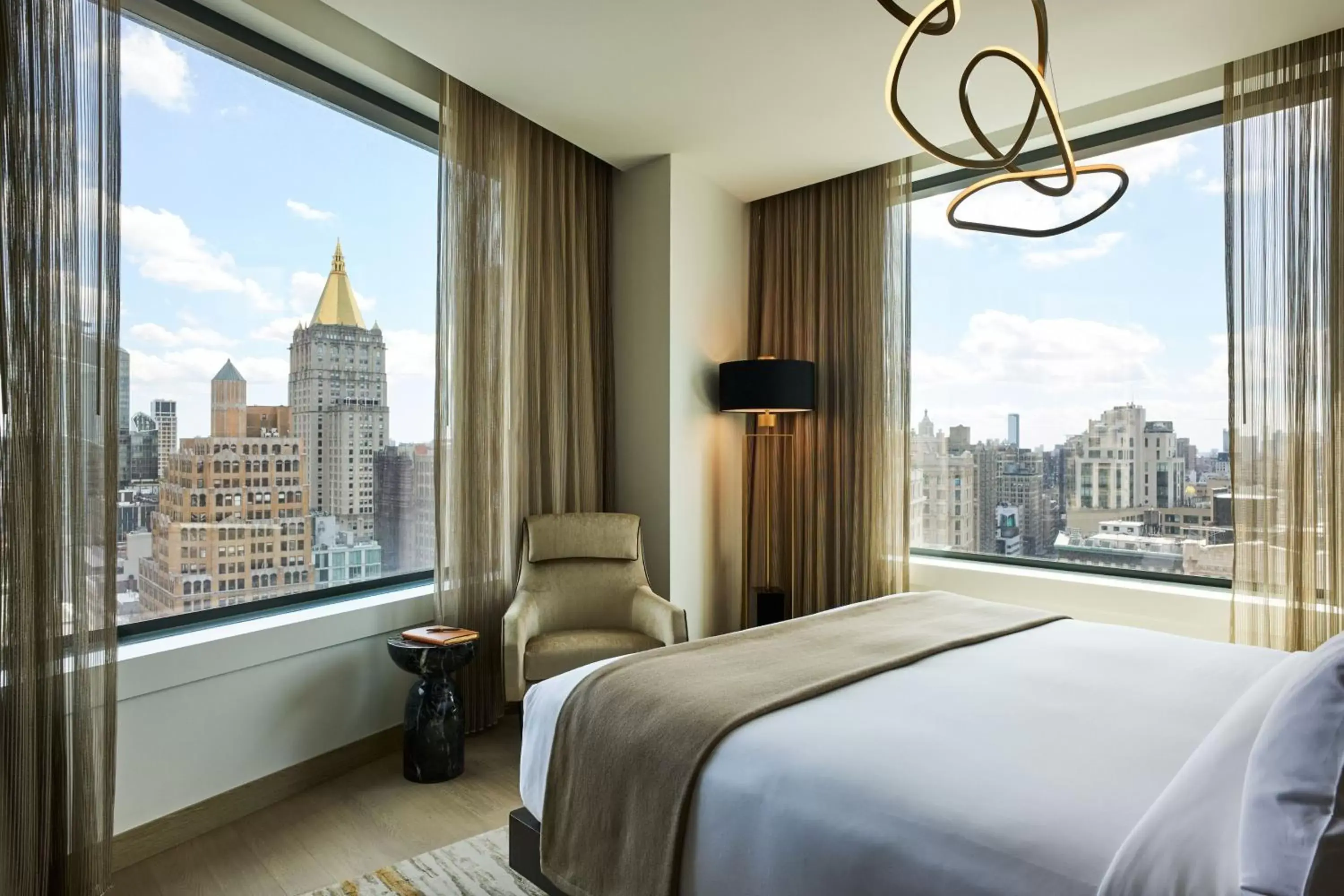 Bedroom, Nearby Landmark in The Ritz-Carlton New York, NoMad