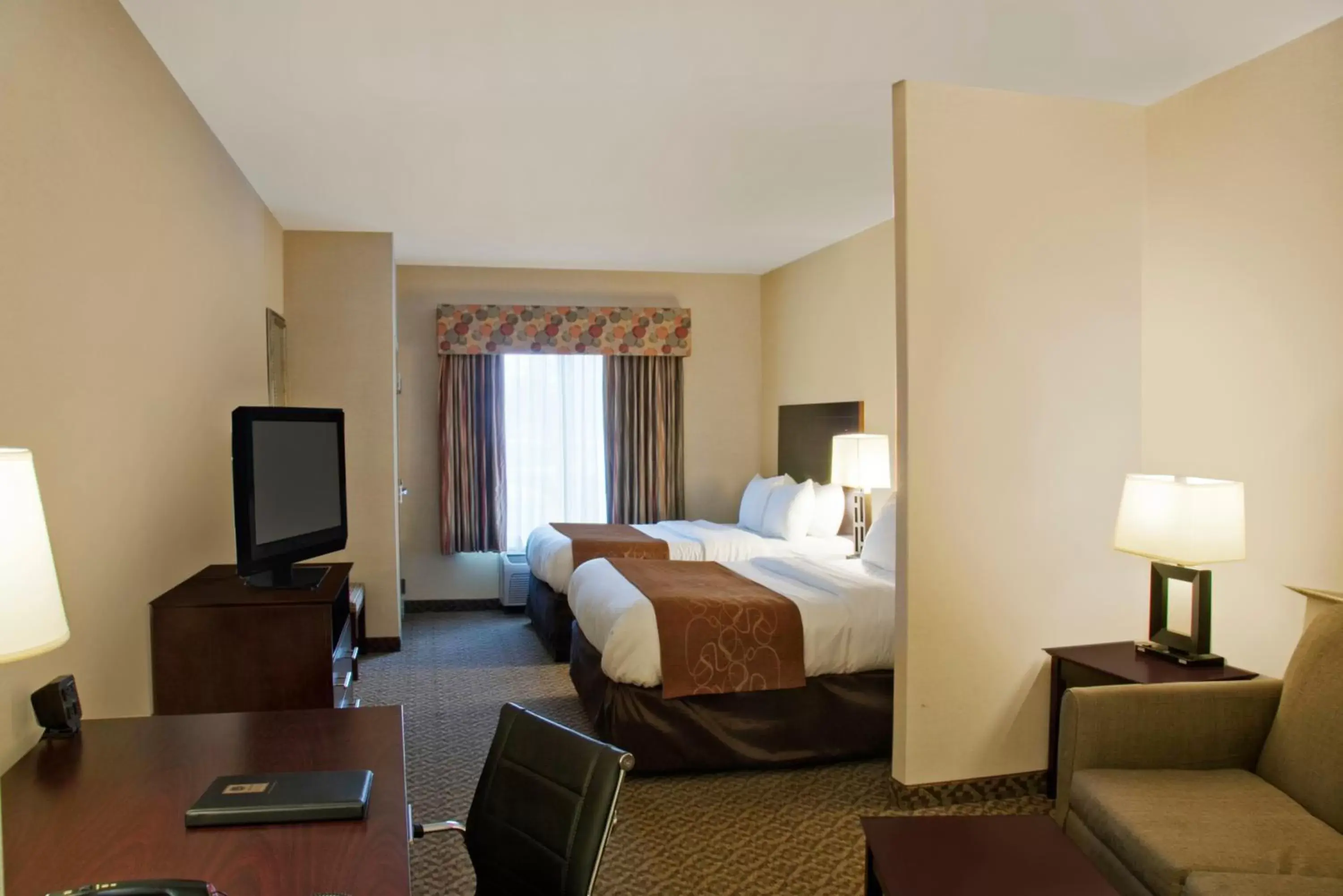 Queen Suite with Two Queen Beds - Non-Smoking in Comfort Suites Cicero - Syracuse North