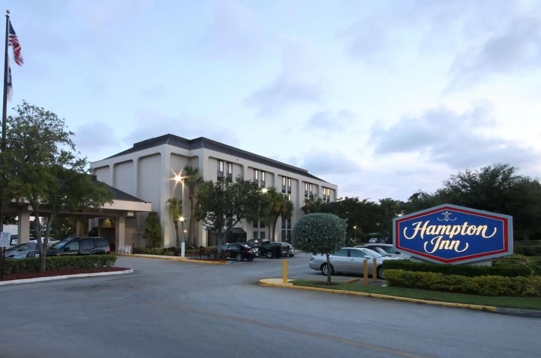 Property Building in Hampton Inn Ft. Lauderdale-Cypress Creek