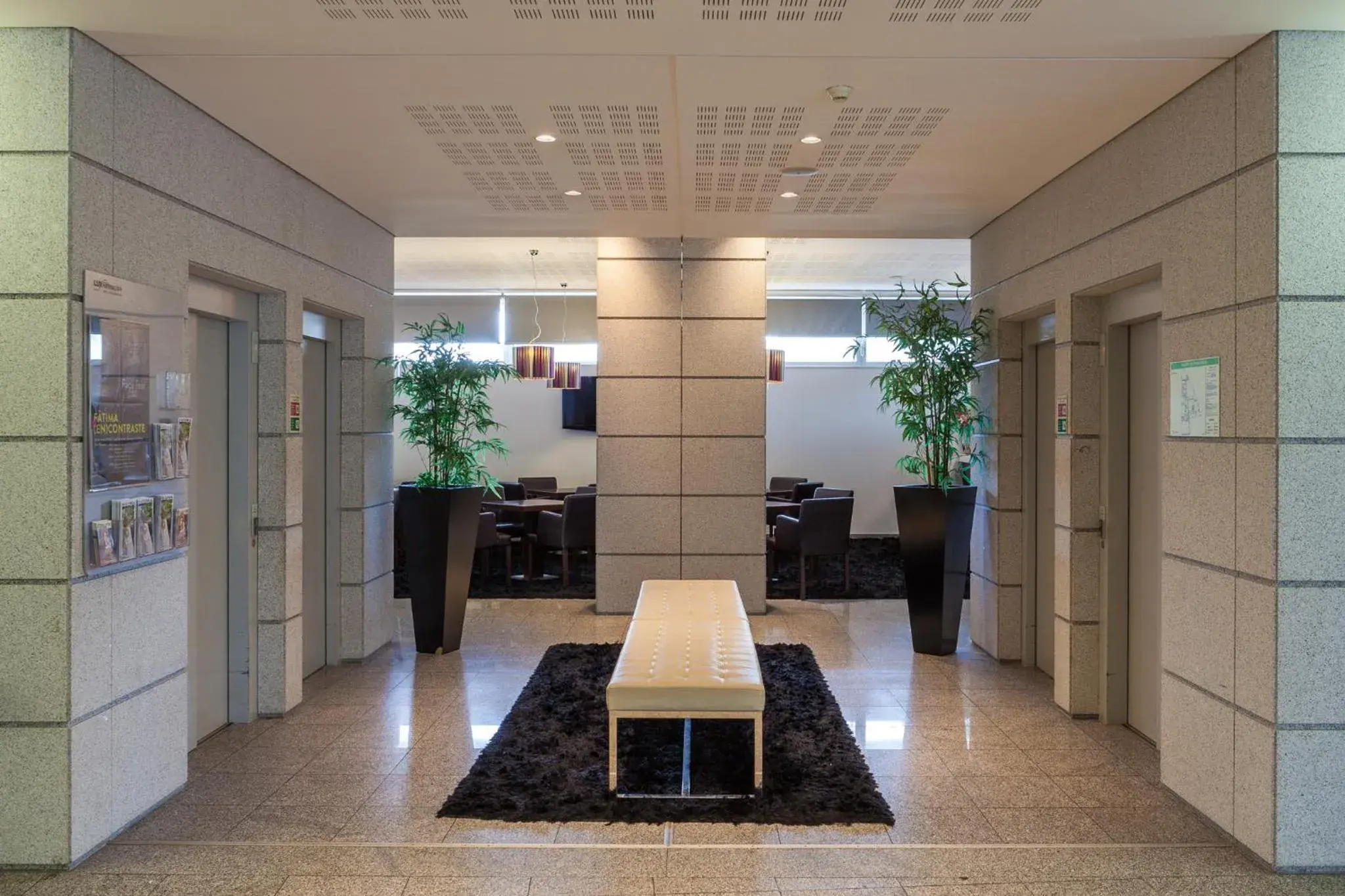 Lobby or reception in Lux Fatima Park - Hotel, Suites & Residence