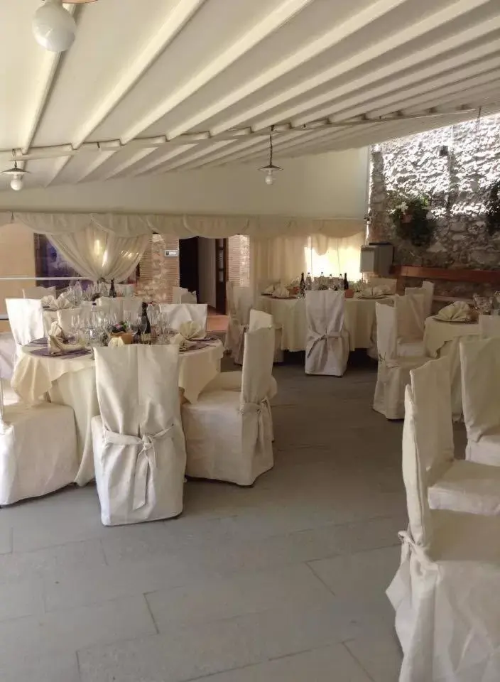 Restaurant/places to eat, Banquet Facilities in Hotel Villa Cheli